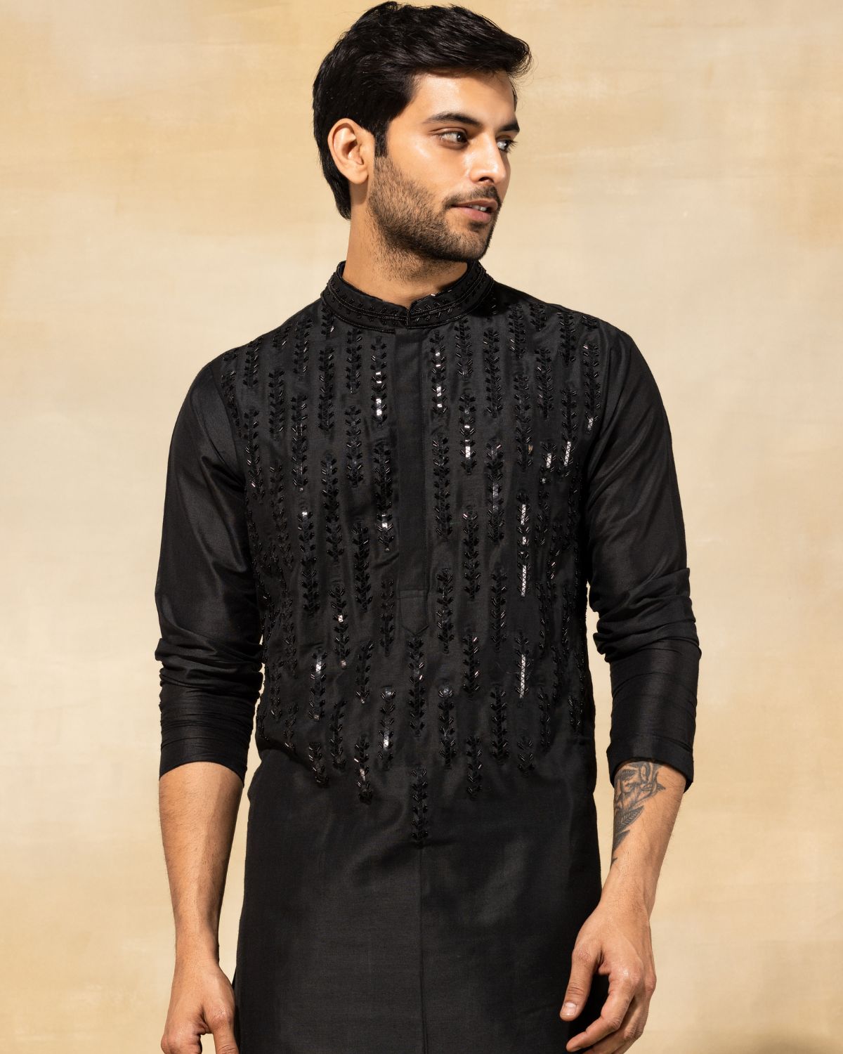 Elegant Black Leaf Embroidered Kurta Set for Women - Traditional Indian Ethnic Wear for Festivals, Weddings & Special Occasions