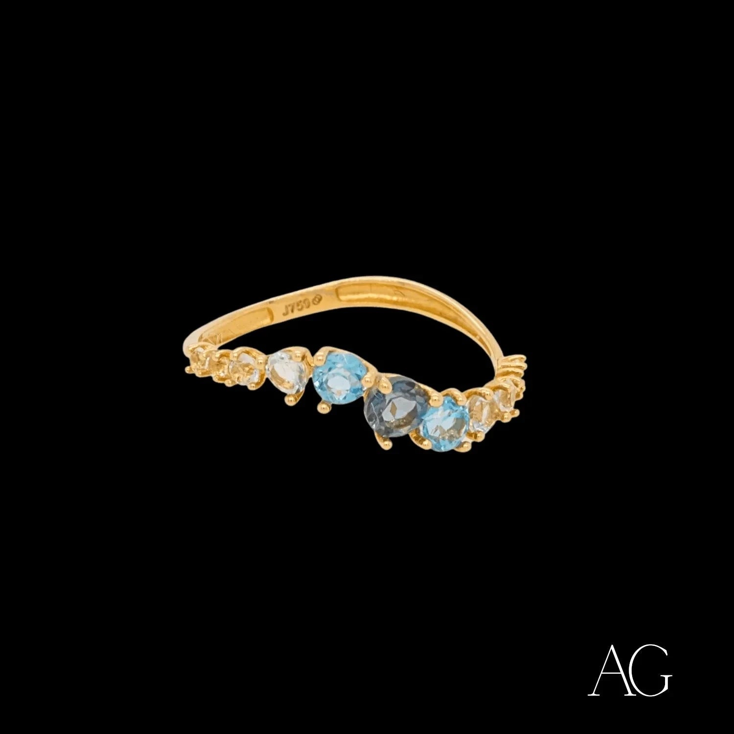 18K Gold Gradient CZ Ring for Women - Elegant Stackable Band for Everyday Wear & Special Occasions