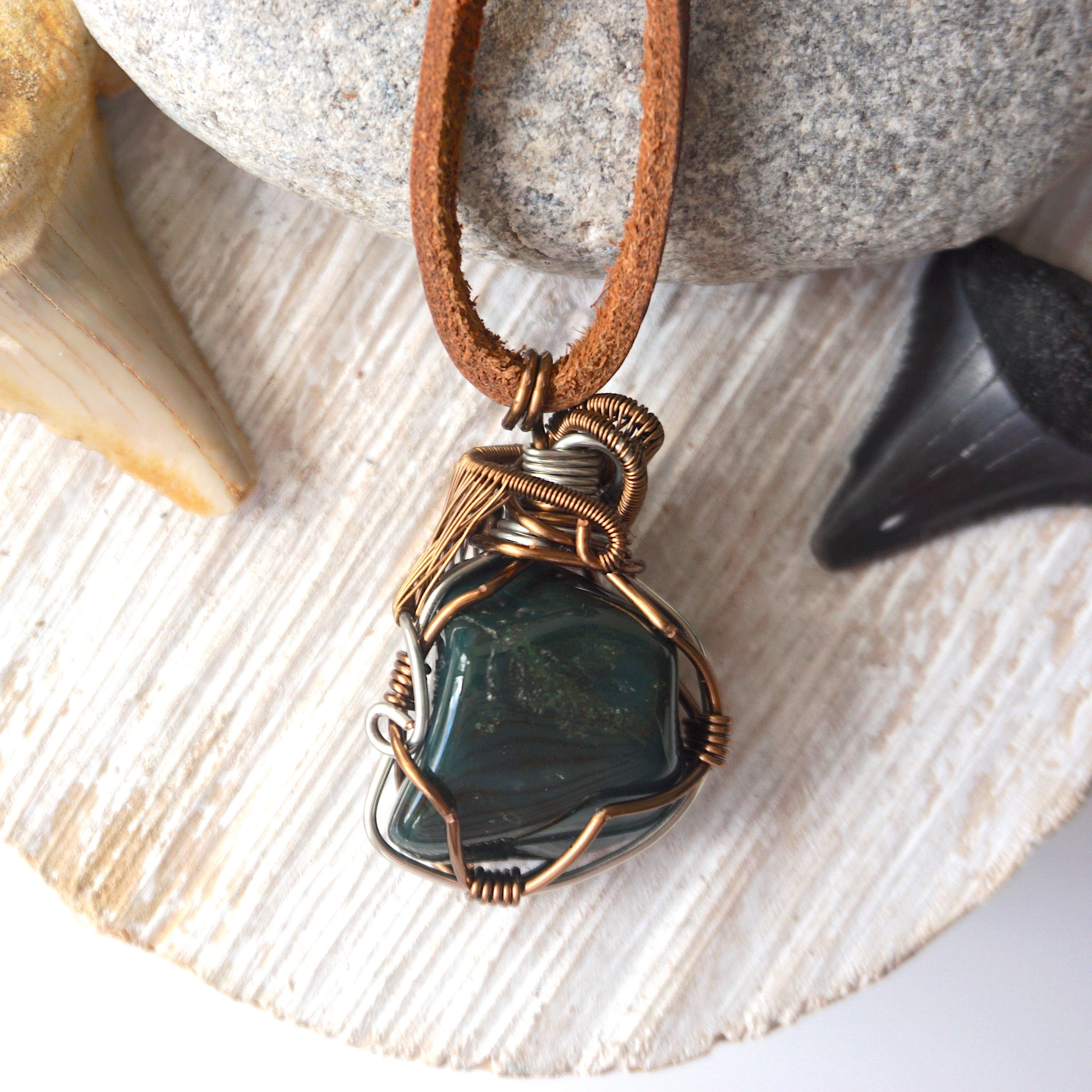Raw Bloodstone Crystal Necklace in Antique Bronze - Healing Stone Jewelry for Protection & Energy Balance | Perfect for Meditation, Reiki & Spiritual Gifts