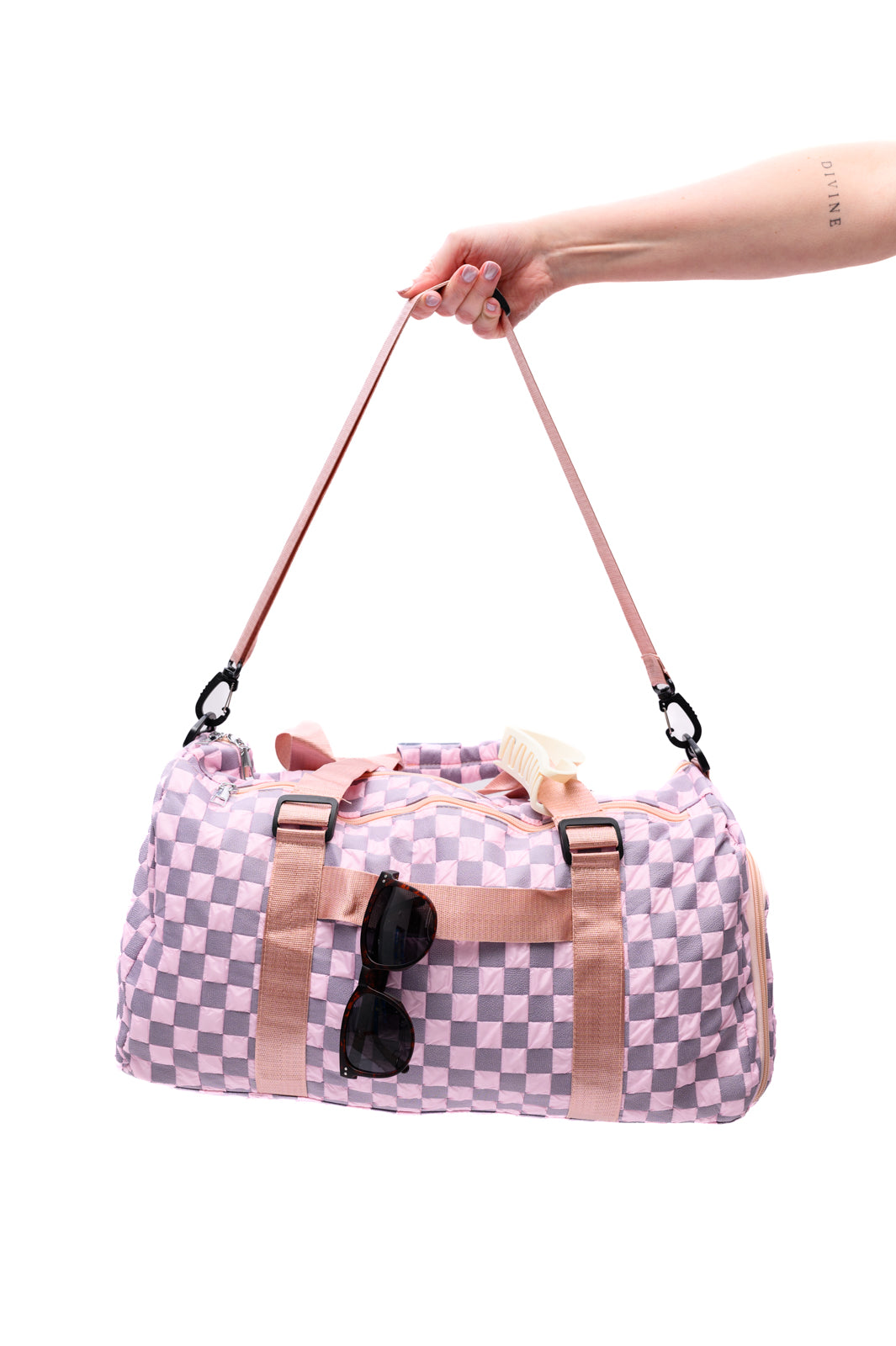Premium Pink Travel Duffel Bag - Lightweight, Water-Resistant & Spacious for Gym, Weekend Getaways & Air Travel | Carry-On Friendly & Durable Design