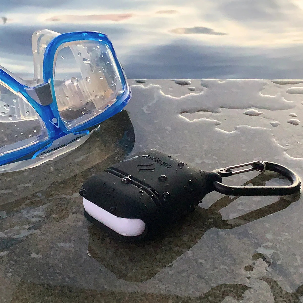 Waterproof Protective Case with Carabiner for AirPods 1st & 2nd Generation - Durable Cover for Gym, Running, Hiking & Outdoor Activities