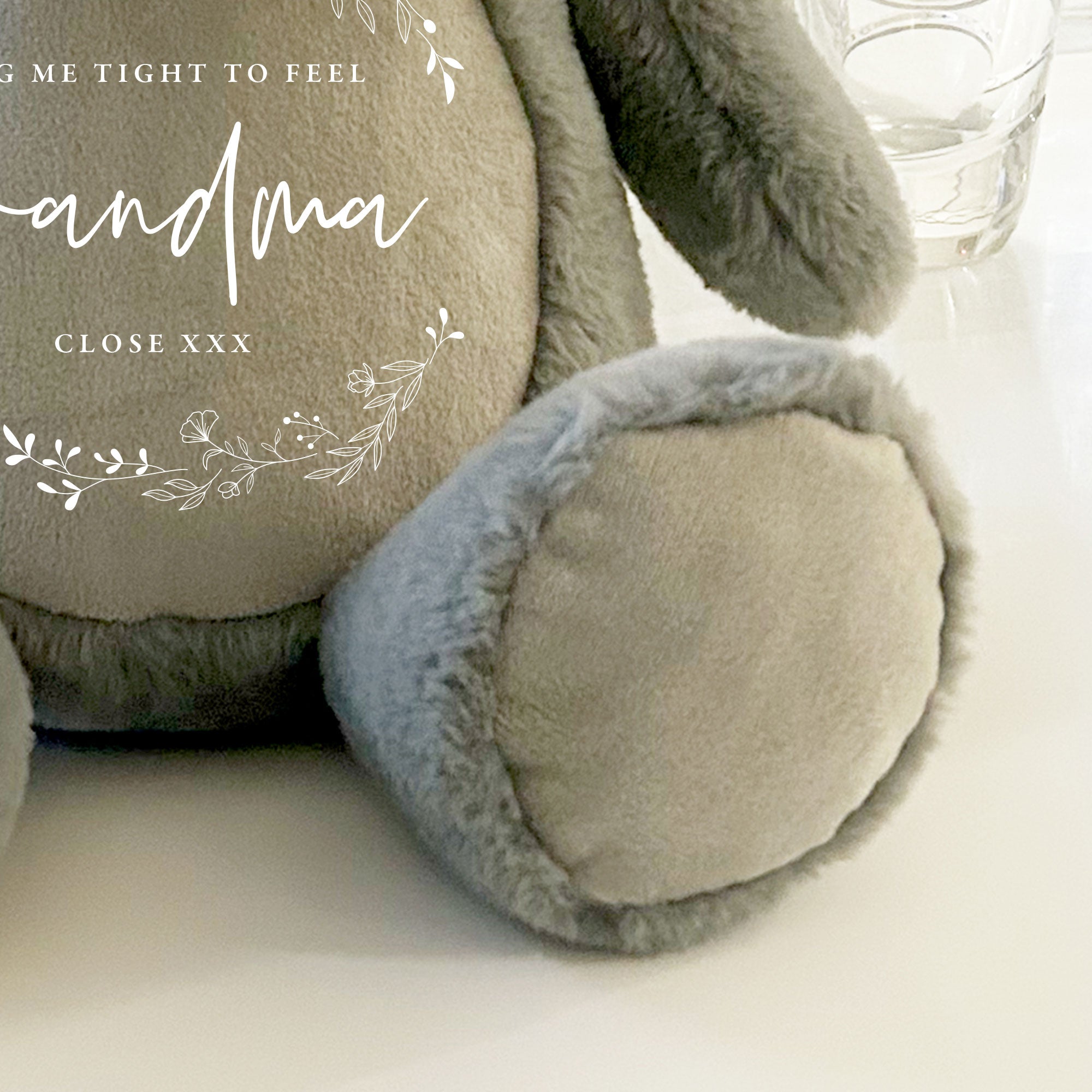 Personalized Wreath Comfort Keepsake Bear in Grey - Memorial Gift for Loved Ones, Sympathy Gift for Grieving Families, Home Decoration for Special Occasions