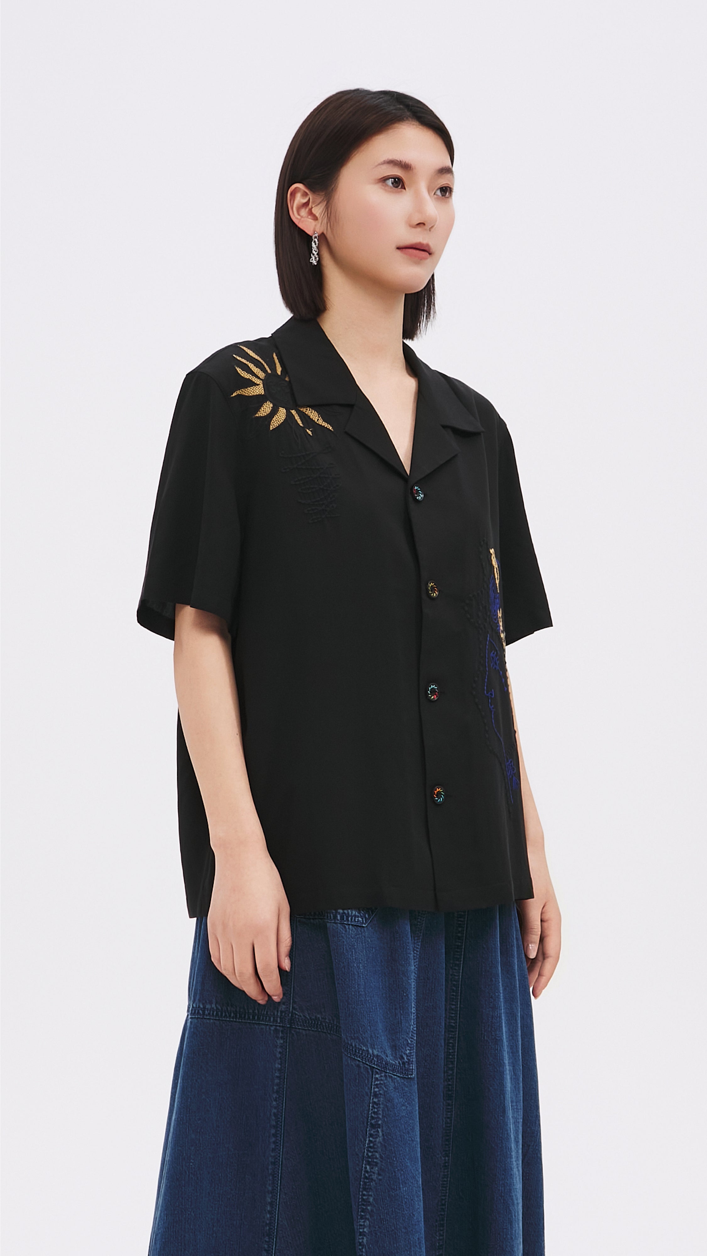 Stylish Pattern Shirt Jacket for Men & Women - Lightweight Button-Up Casual Outerwear - Perfect for Spring/Fall Layering, Outdoor Adventures & Streetwear Fashion