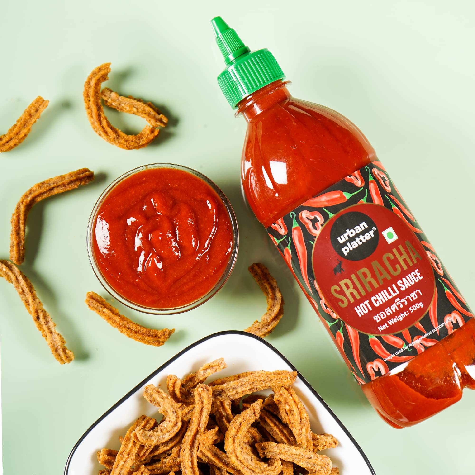 Urban Platter Sriracha Hot Chili Sauce - 17.6oz (500g) Bottle | Spicy Thai Chili Garlic Sauce for Cooking, Dipping & Marinades | Perfect for Tacos, Wings, Burgers & Asian Dishes