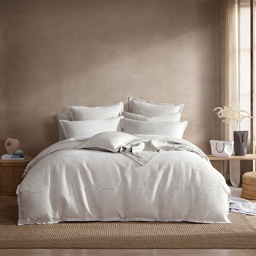 Luxury Arlo Stone Quilt Cover Set - King Size Bedding by Logan & Mason | Premium Soft Cotton Duvet Cover with Pillow Shams | Perfect for Master Bedroom, Guest Room & Hotel Decor