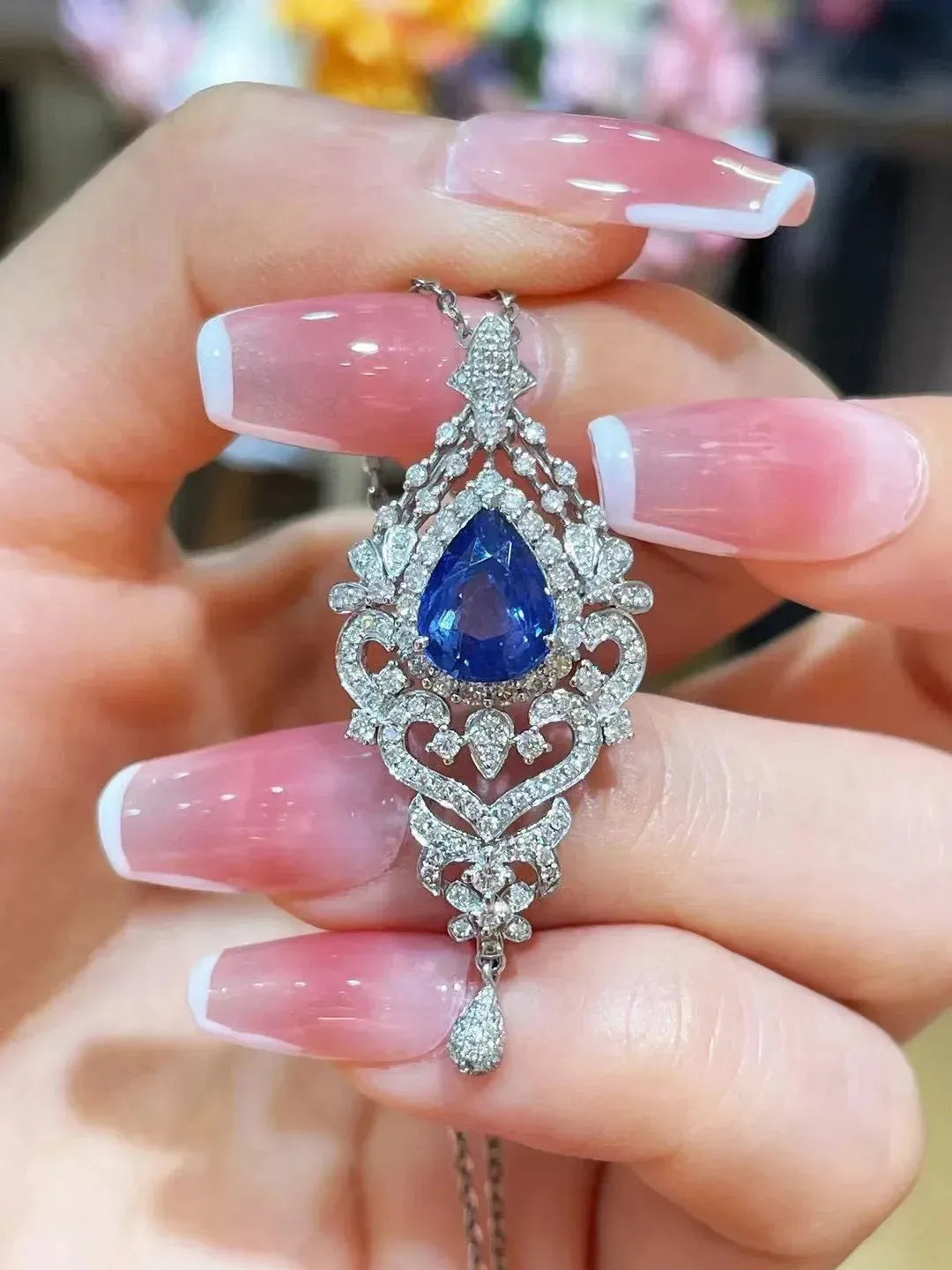 Natural Unburnt Cornflower Blue Sapphire Pendant in 18K White Gold with Diamonds - Vintage Genuine Luxury Jewelry - Free Shipping - Perfect for Weddings, Anniversaries & Special Occasions