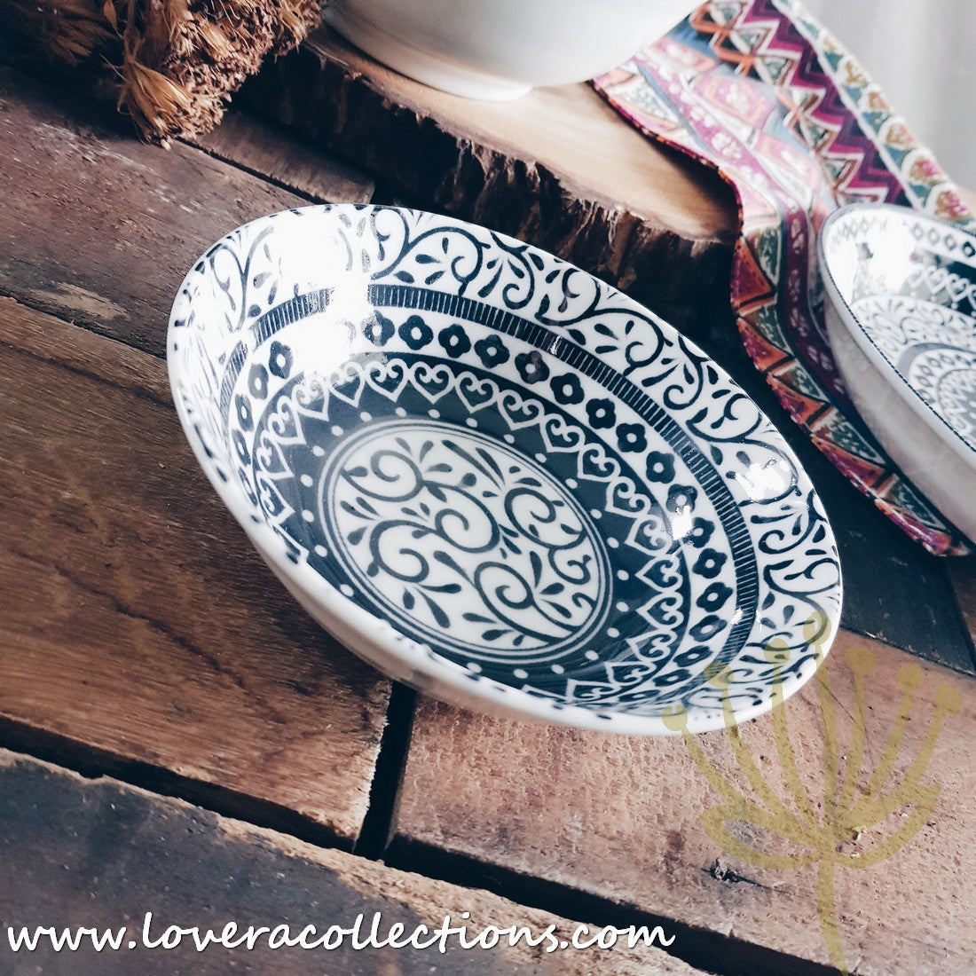 Awasaka Japan Black & White Tribal Dinnerware Set - Modern Ceramic Plates & Bowls for Dining, Entertaining & Home Decor (50% Off Sale)
