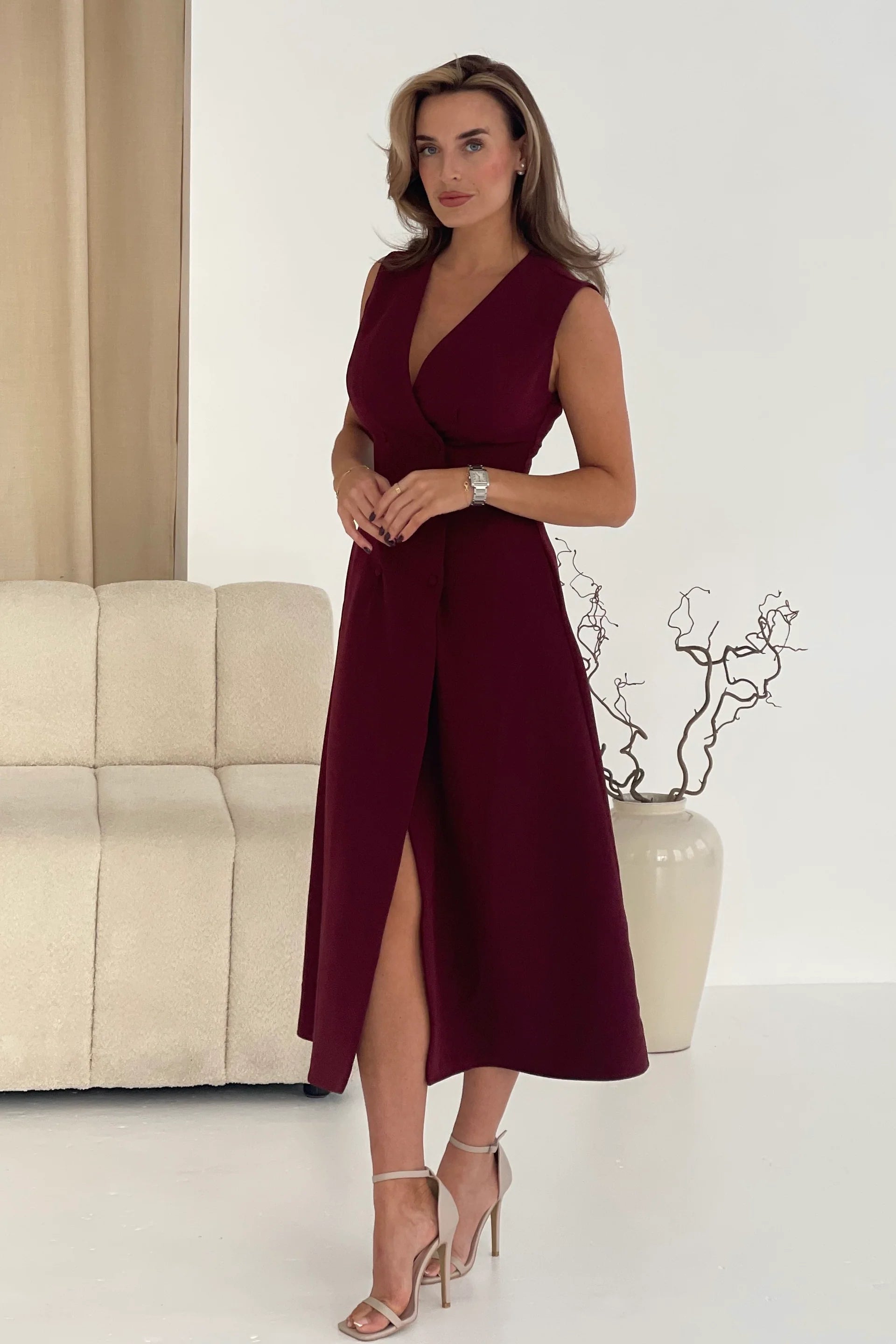 Elegant Hazel Tailored Sleeveless Midi Dress in Wine Red - Perfect for Summer Weddings, Cocktail Parties & Office Wear
