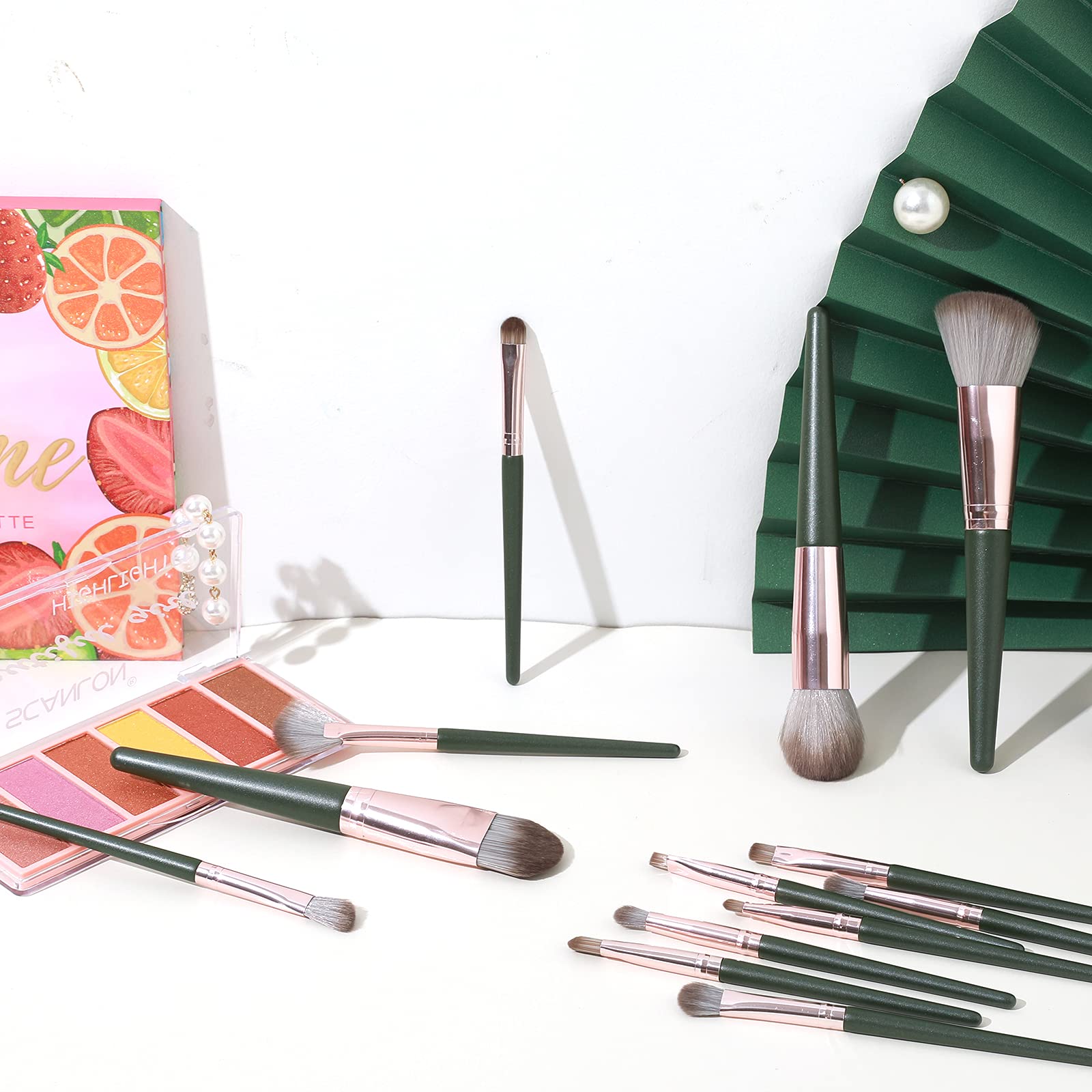 Premium Synthetic Makeup Brushes Set with Wooden Handle & Brush Bag - Professional Cosmetic Brush Kit for Women & Girls - Perfect for Daily Makeup, Contouring & Eyeshadow Application