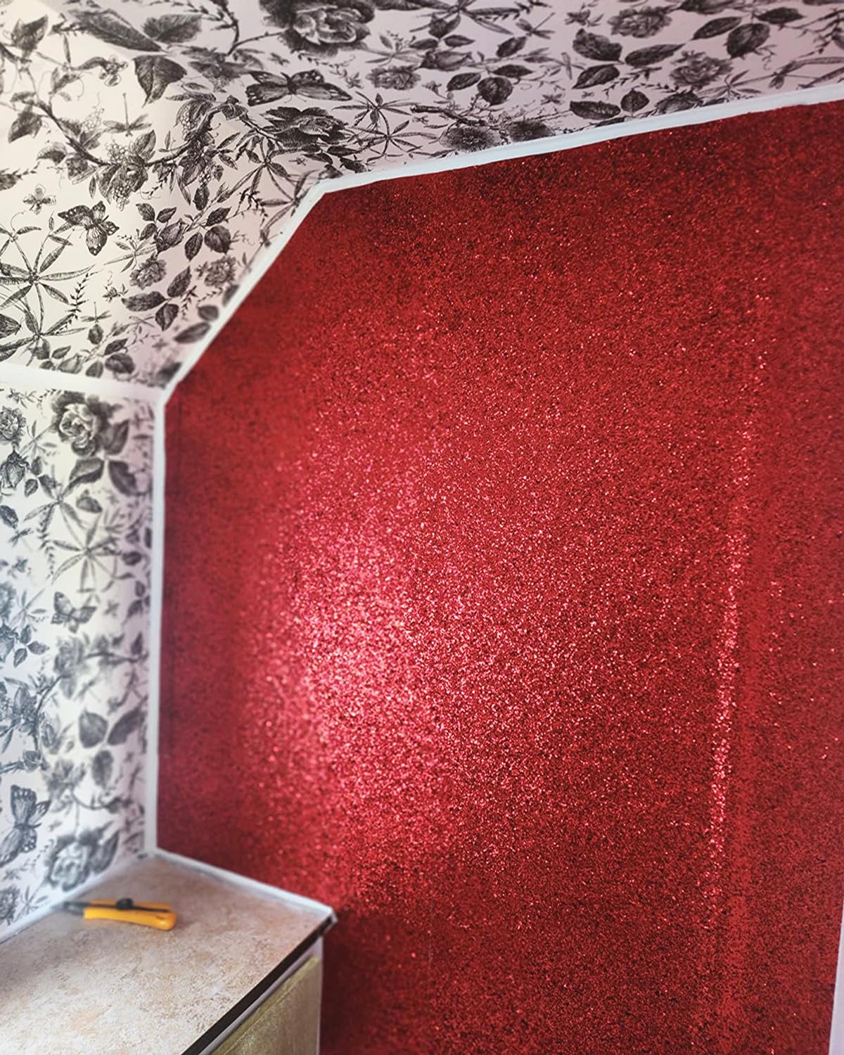 Self-Adhesive Red Chunky Glitter Wallpaper - Sparkly Peel and Stick Wallpaper for Bedroom, Living Room, Party Decor (17.4