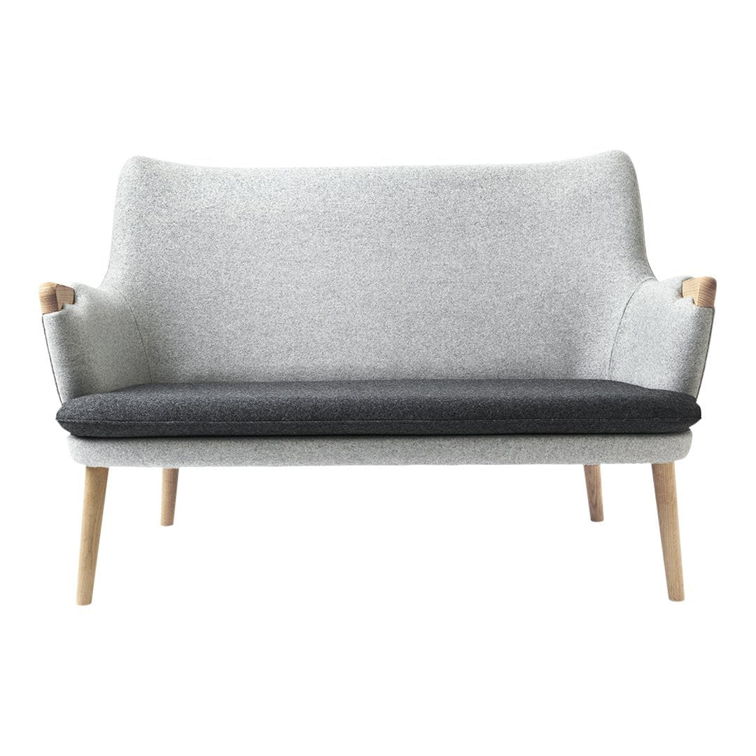Wegner CH72 Sofa by Carl Hansen & Son - Mid-Century Modern Lounge Chair for Living Room, Office & Lounge Spaces