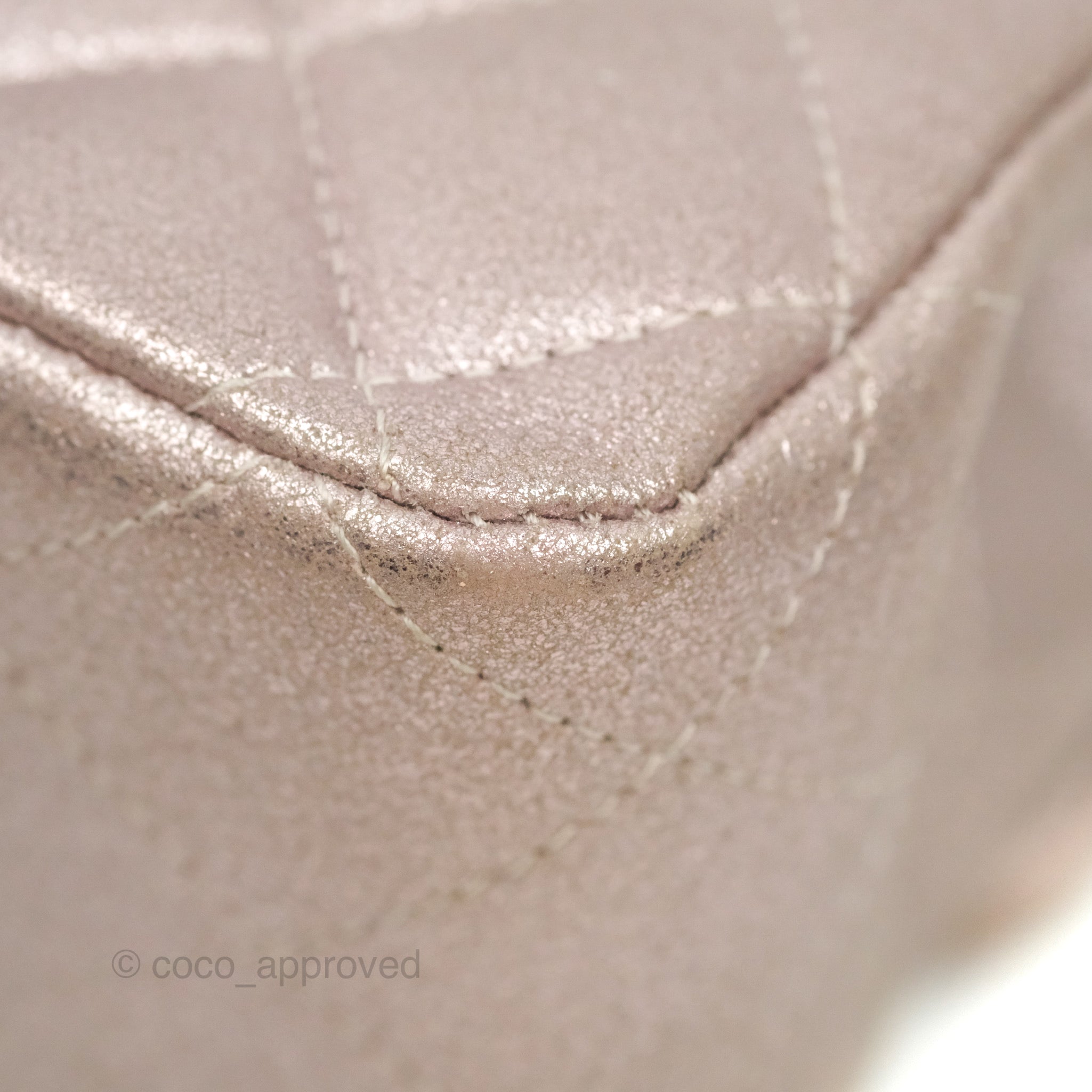 Chanel Classic M/L Medium Double Flap Bag in Rose Gold Pink Lambskin with Gold Hardware - Luxury Handbag for Women, Perfect for Parties, Weddings & Special Occasions