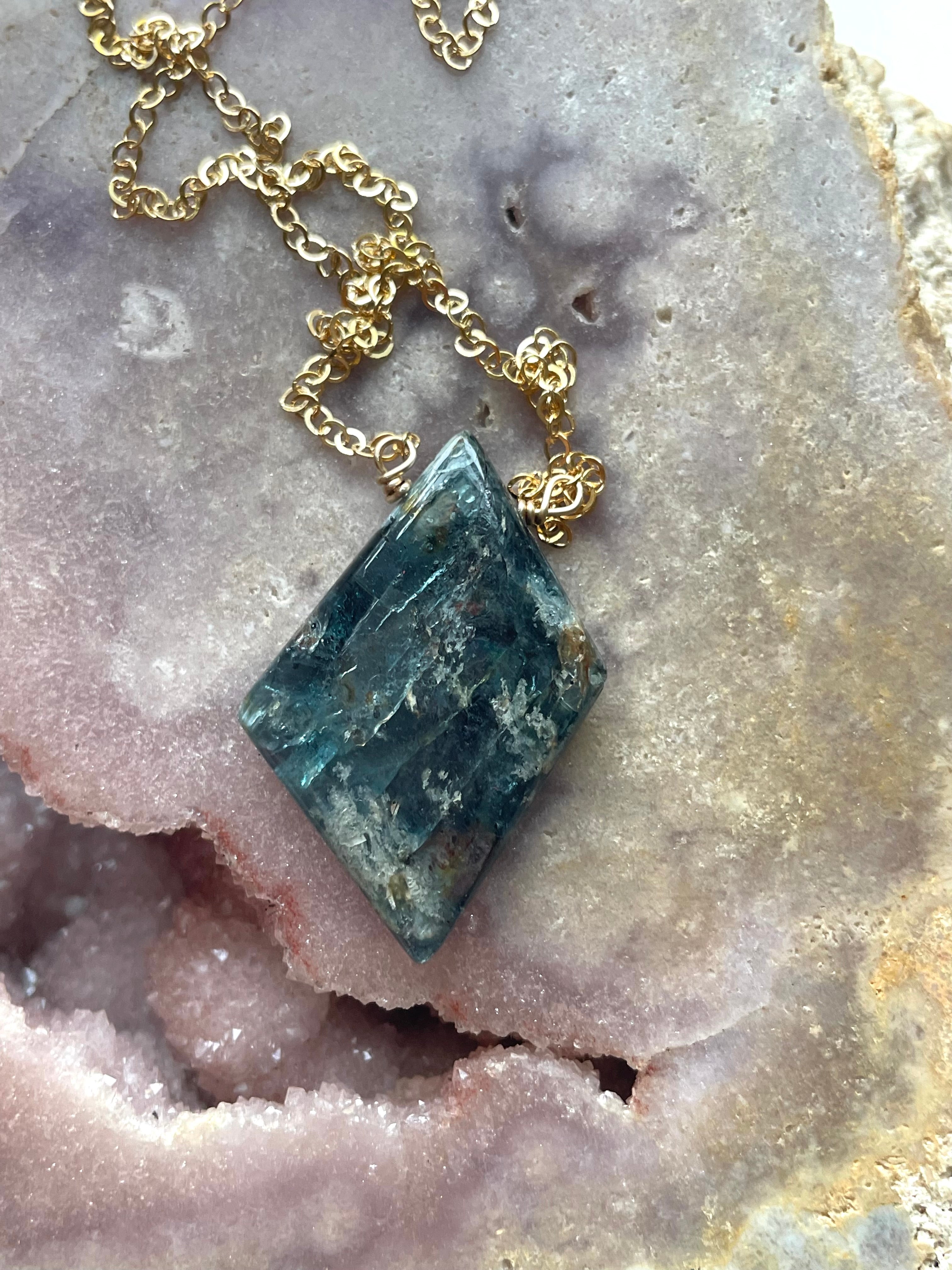 Authentic Sterling Silver Kyanite Gemstone Pendant Necklace for Women - Elegant Healing Crystal Jewelry for Meditation, Energy Balancing & Spiritual Gifts