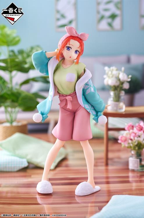 Bandai Ichibansho The Quintessential Quintuplets Yotsuba Nakano Loungewear Ver. Anime Figure - Collectible Anime Character Statue for Display, Gift & Home Decor