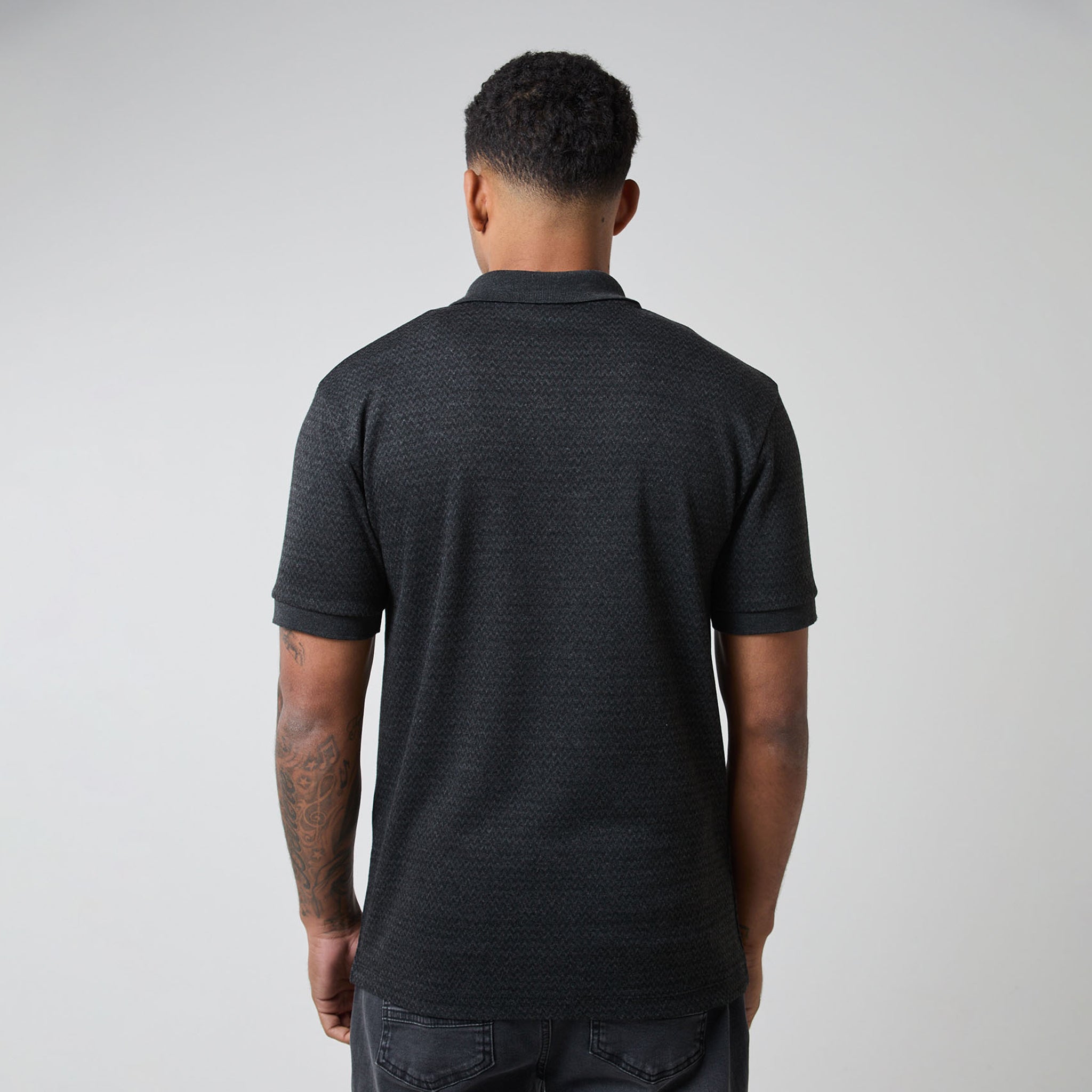 Stylish Black Zigzag Knit Zipped Polo Shirt for Men - Perfect for Casual Wear, Office & Date Nights