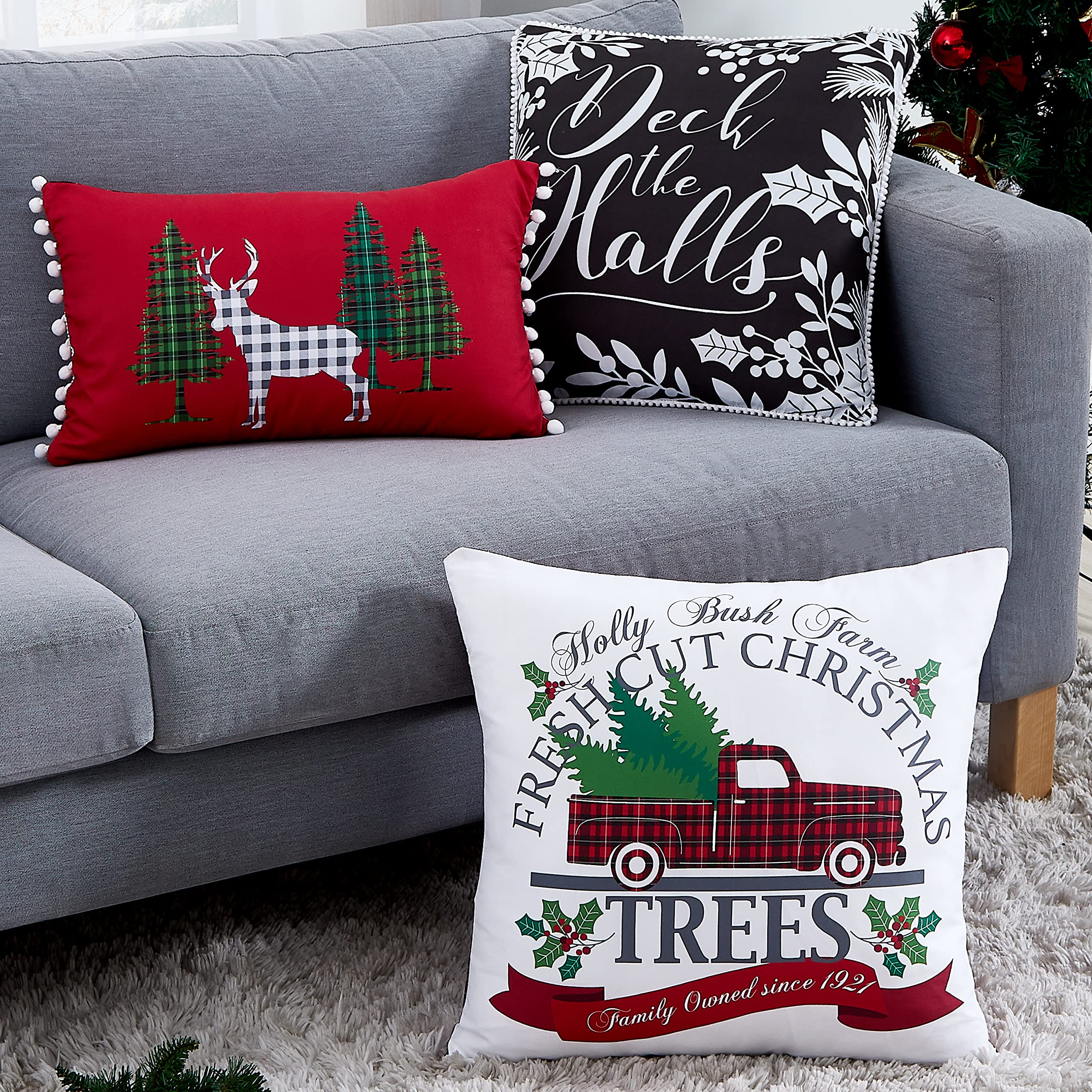 Southshore Fine Living Merry Town Christmas Quilt Set - Twin Size 5-Piece Holiday Bedding with Shams & Decorative Throw Pillow | Reversible Red Plaid & Rustic Cabin Print Design | Perfect for Cozy Winter Nights & Festive Home Decor