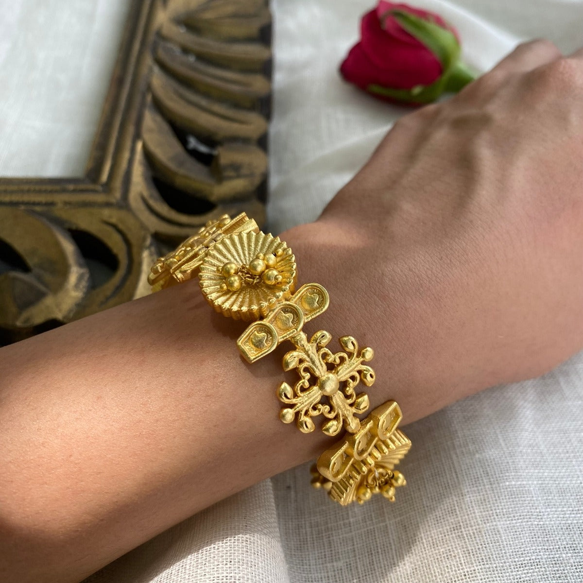 Elegant Classic Touch Gift Box with Hoop Earrings and Bangle Set - Perfect for Birthday, Anniversary, Valentine's Day Gifts for Women