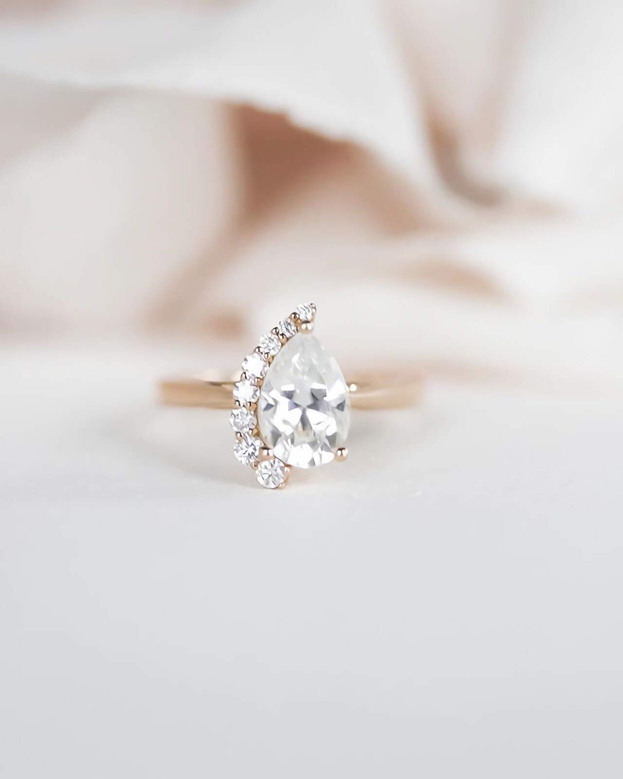 1.41 Carat (CTW) Moissanite Engagement Ring for Women - 10K 14K 18K Gold or Platinum Plated Silver - Personalized Wedding Band, Anniversary Gift, Bridal Jewelry - Perfect for Proposals, Valentine's Day & Special Occasions