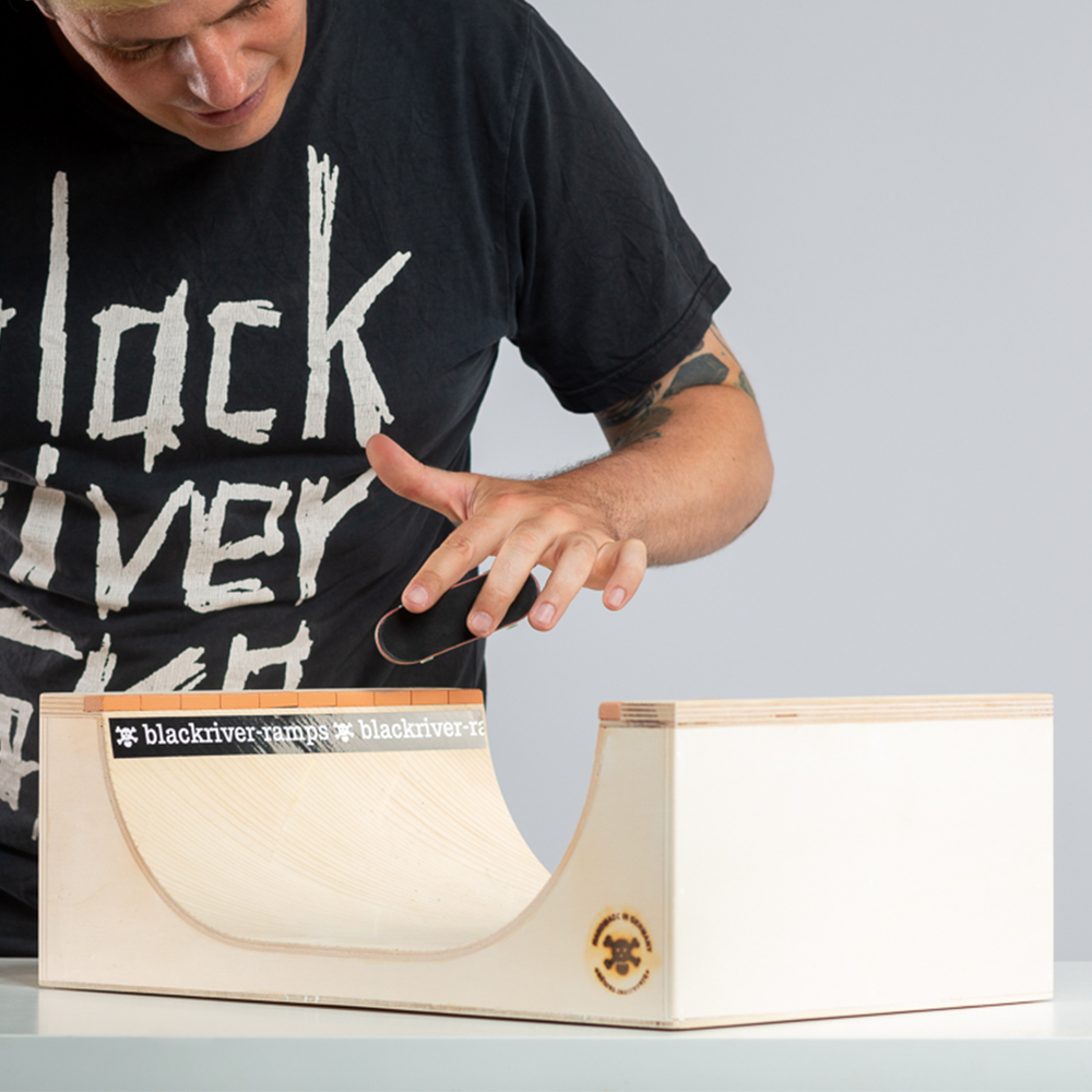Blackriver Fingerboard Ramps - Winkler 80's Tribute Fingerboard Skateboard Mini Ramp for Tech Deck - Perfect for Finger Skateboarding & Collectors