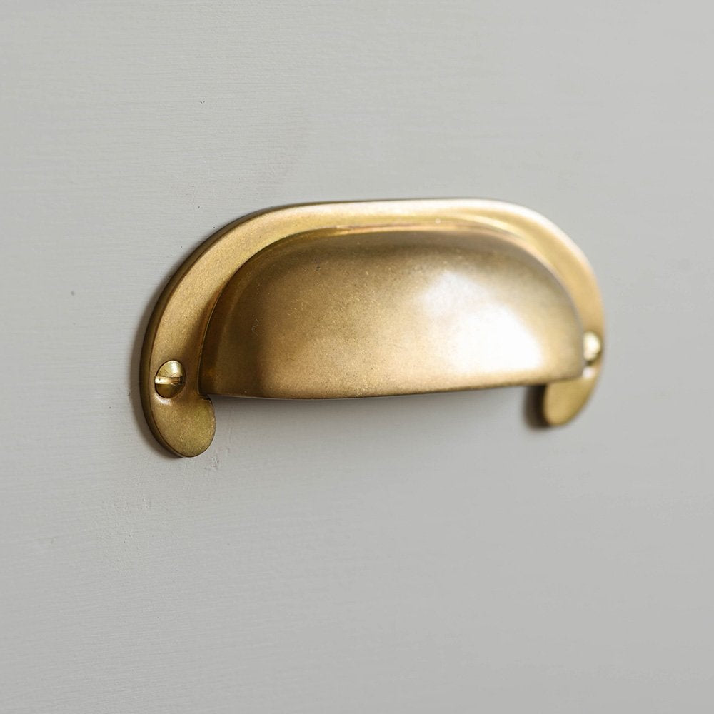 Vintage Aged Brass Large Curved Hooded Drawer Pull - Cabinet Handle for Kitchen, Bathroom & Furniture (Set of 2) - Perfect for Modern Farmhouse, Industrial & Rustic Home Decor