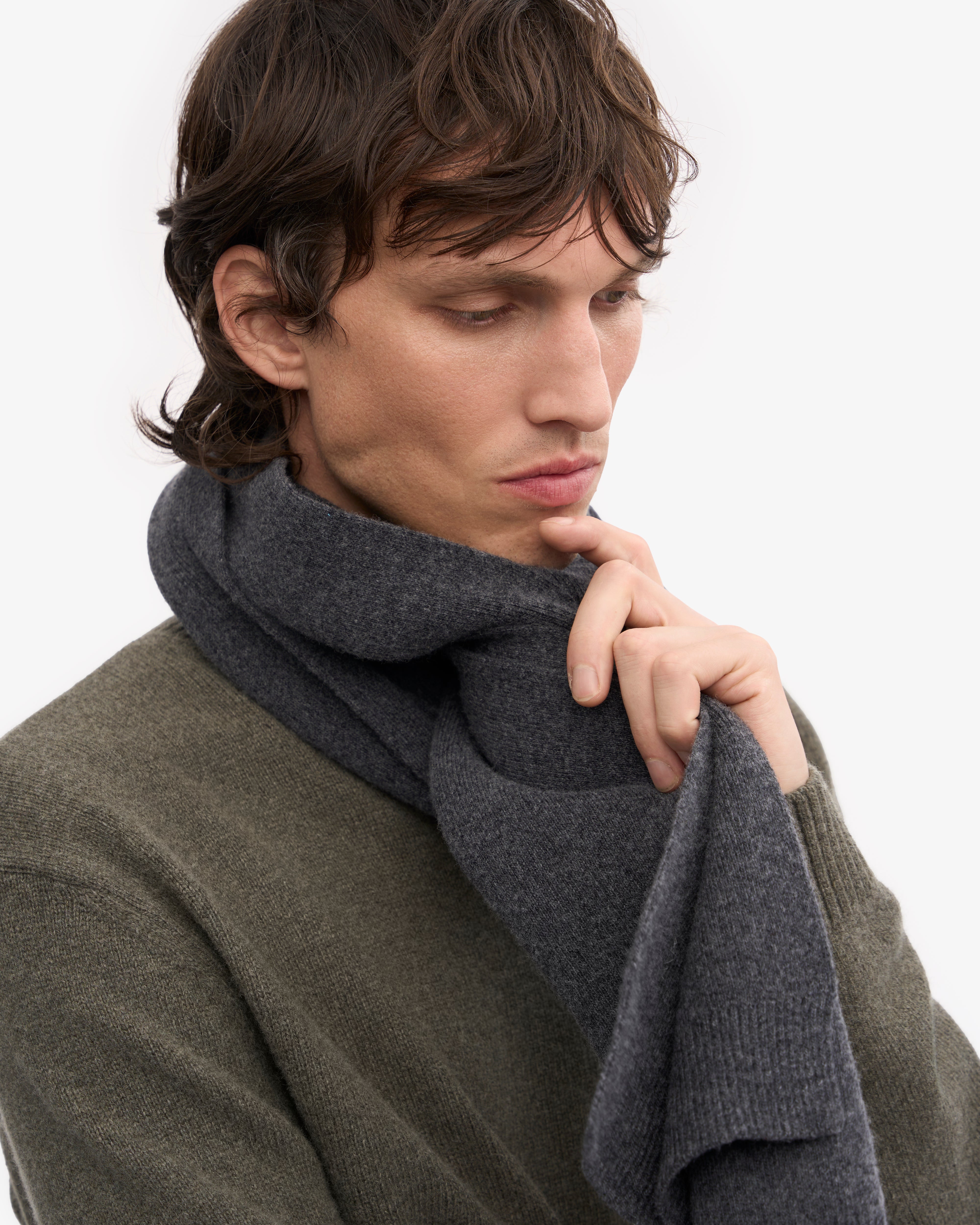 Premium Merino Wool Scarf for Men & Women - Soft & Warm Winter Accessory in Lava Grey - Perfect for Outdoor Activities & Cold Weather Fashion