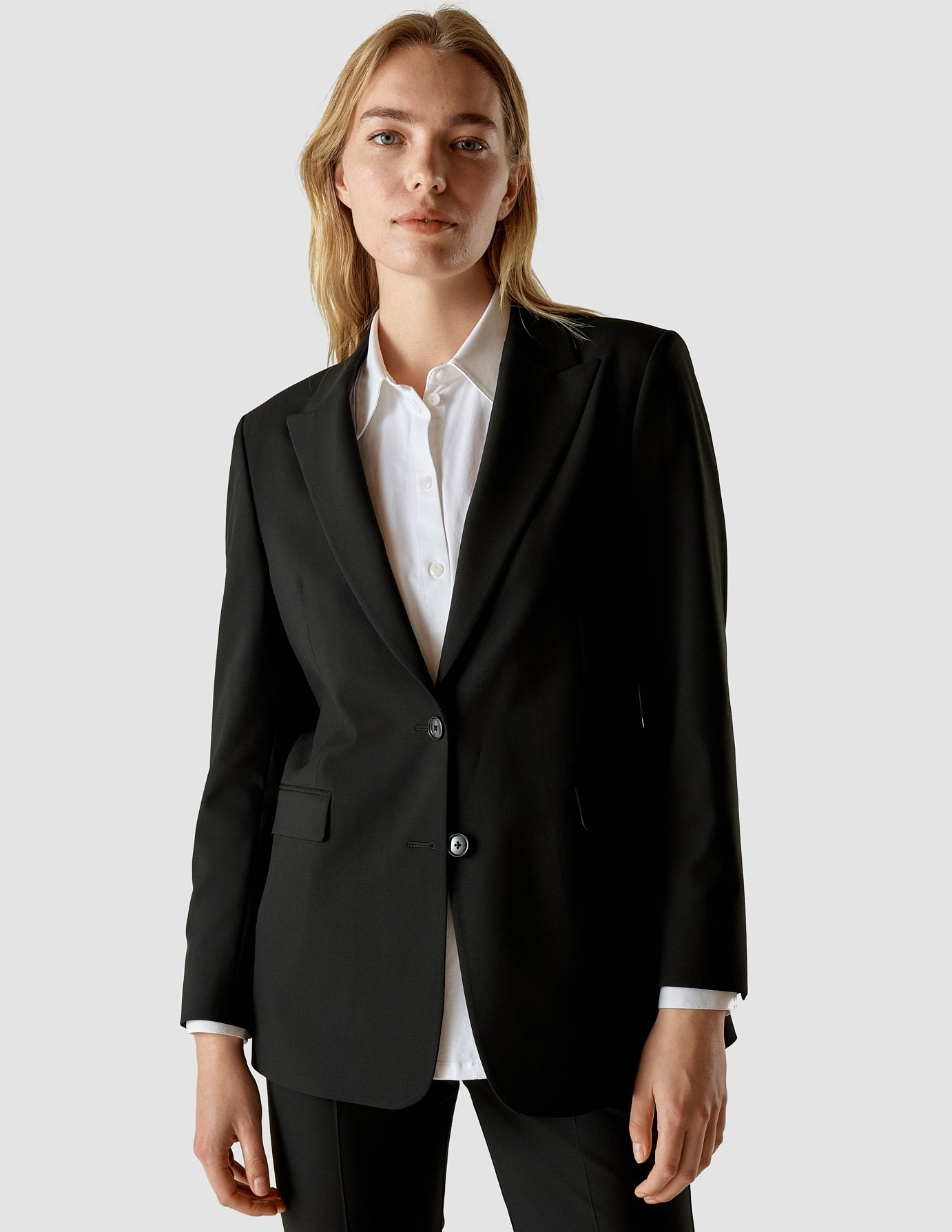 Stylish Essential Black Blazer for Women & Men - Perfect for Office, Business Meetings & Formal Events