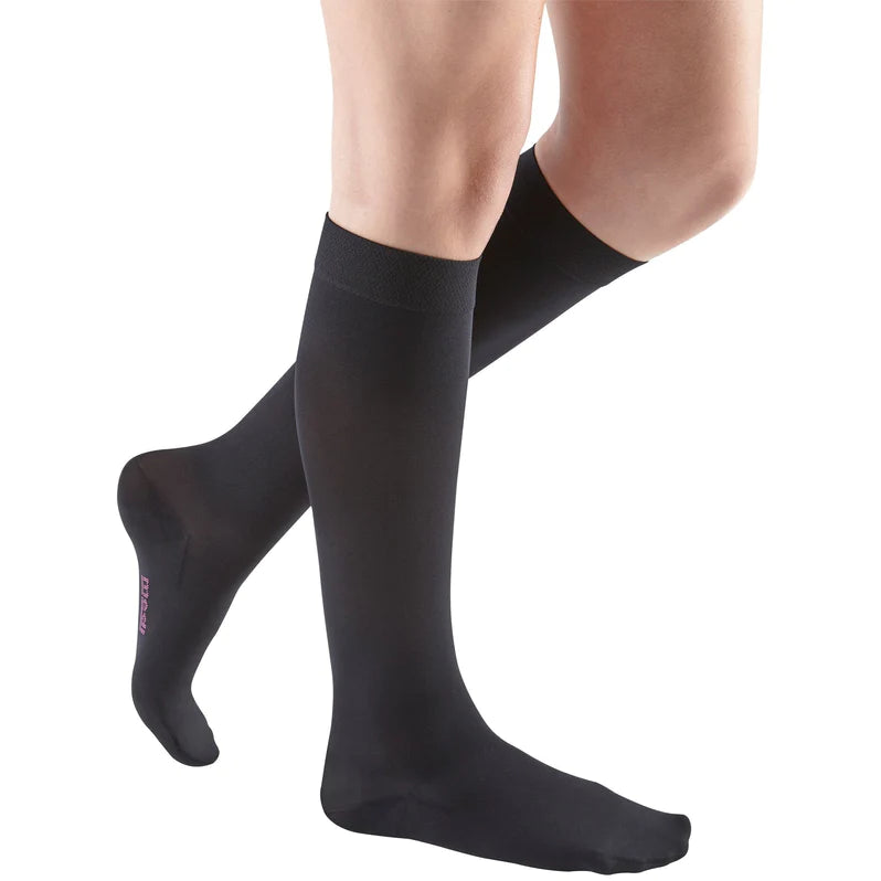 Medi Comfort 30-40mmHg Open Toe Calf Compression Socks - Extra Wide Fit for Swelling, Varicose Veins & Circulation - Perfect for Travel, Nursing & Pregnancy