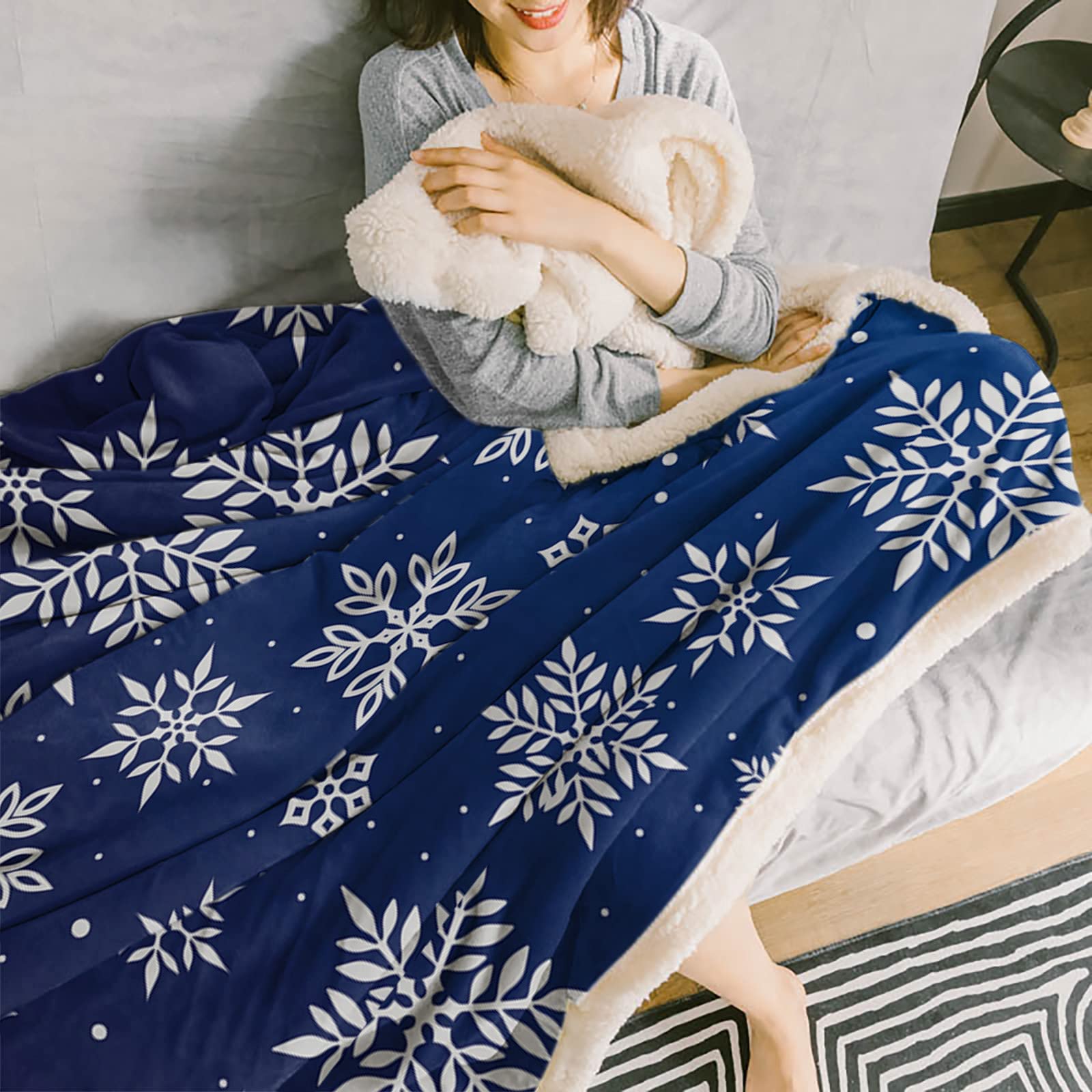 T&H XHome Sherpa Fleece Throw Blanket - Ultra Soft & Warm Reversible Microfiber Blanket (40x50 Inches) - Cozy Snowflake Blue Textured Design for Bed, Couch, Sofa & Travel - Perfect for Winter, Christmas & All Season Use