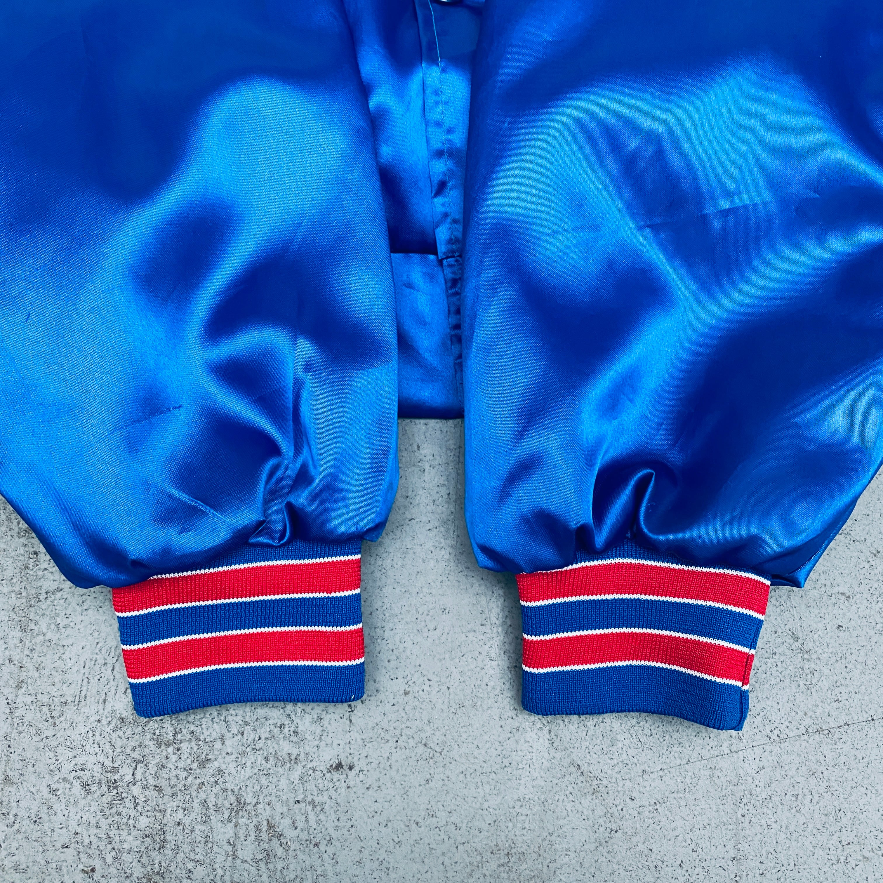 New England Patriots 1980s Vintage Satin Bomber Jacket for Men - Large/XL - Retro NFL Football Fan Apparel - Perfect for Game Day, Tailgating & 80s Themed Parties