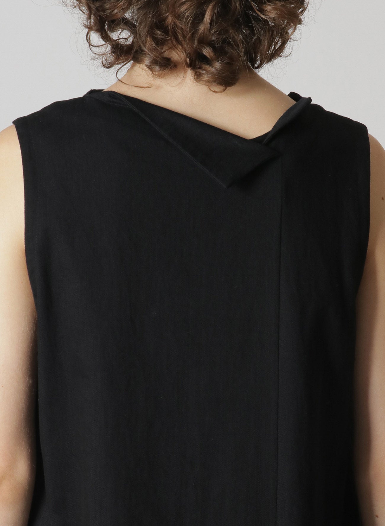 Stylish Denim Patchwork Embroidered Collar Square Neck Sleeveless Dress for Women - Perfect for Summer Outings, Beach Vacations & Casual Date Nights