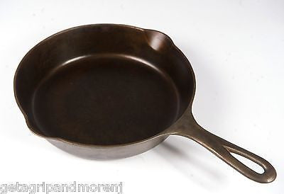Vintage GRISWOLD No. 6 Cast Iron Skillet Pan - Block Logo, Well Seasoned, Made in Erie PA - Perfect for Camping, Baking & Outdoor Cooking