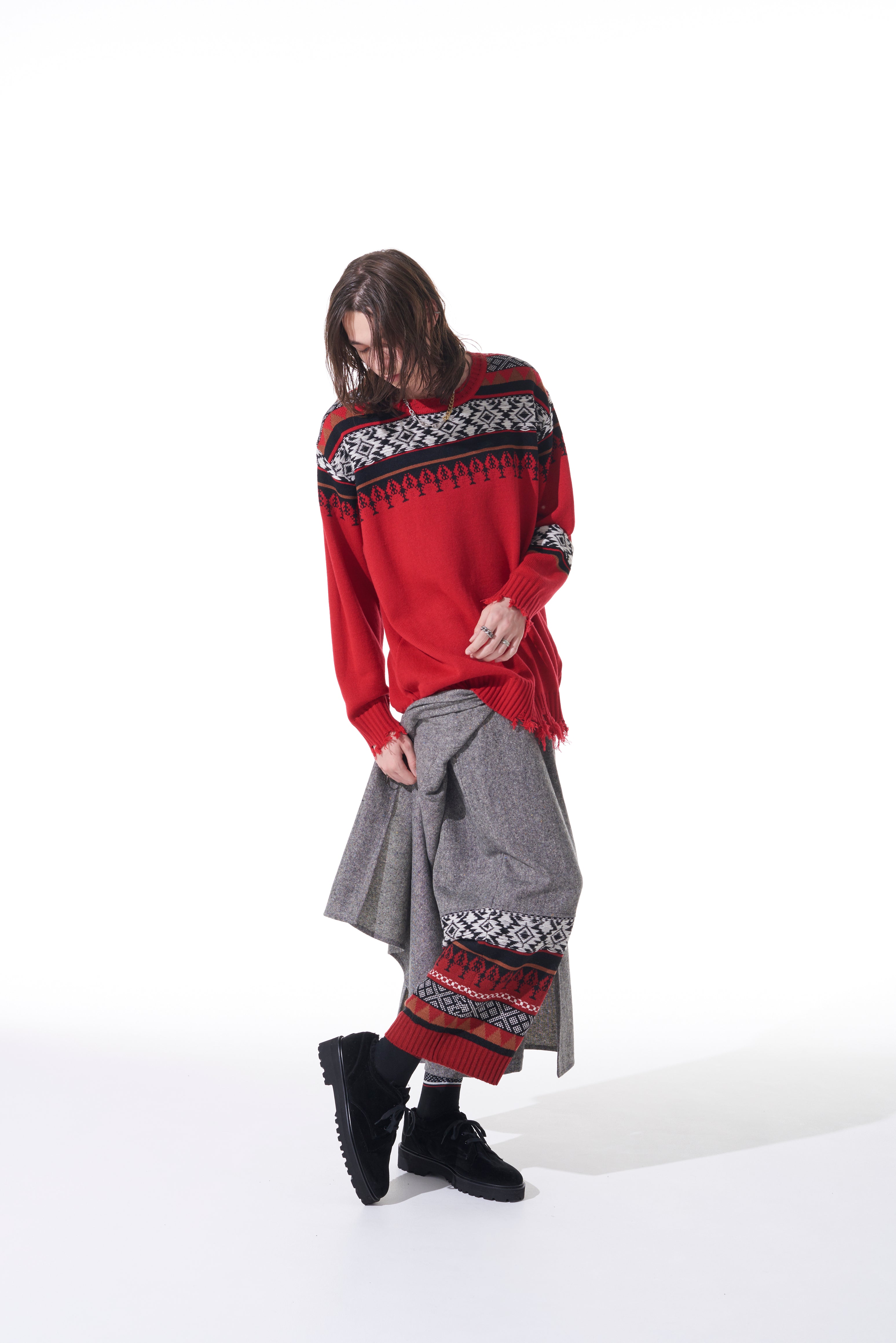 Bulky Wool Nordic Pattern Damaged Round Neck Knit Sweater - Cozy Winter Pullover for Women, Perfect for Casual Outfits & Holiday Gatherings