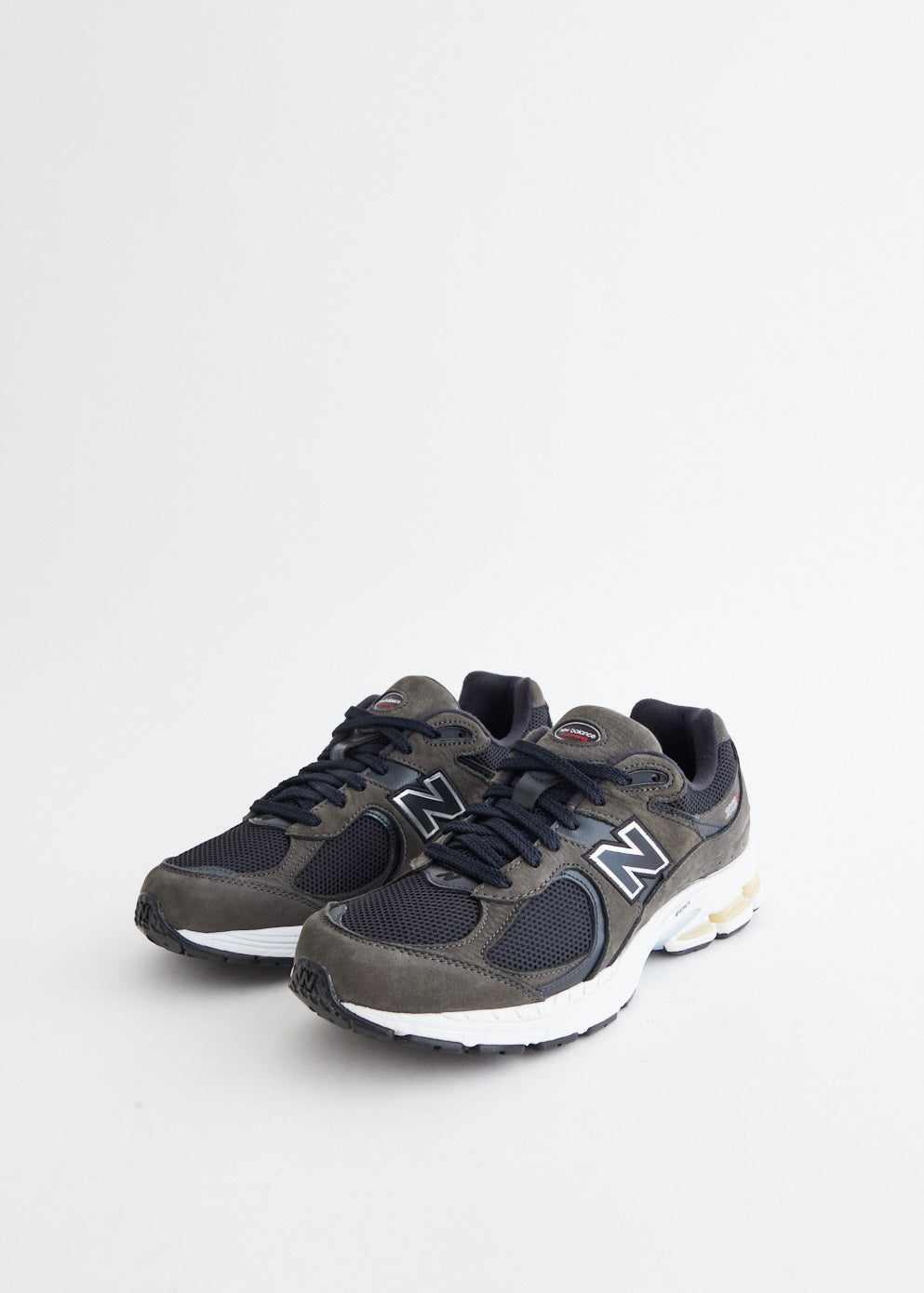New Balance 2002R 'Black Grey' Men's Running Shoes - Lightweight Comfort for Jogging, Gym & Casual Wear