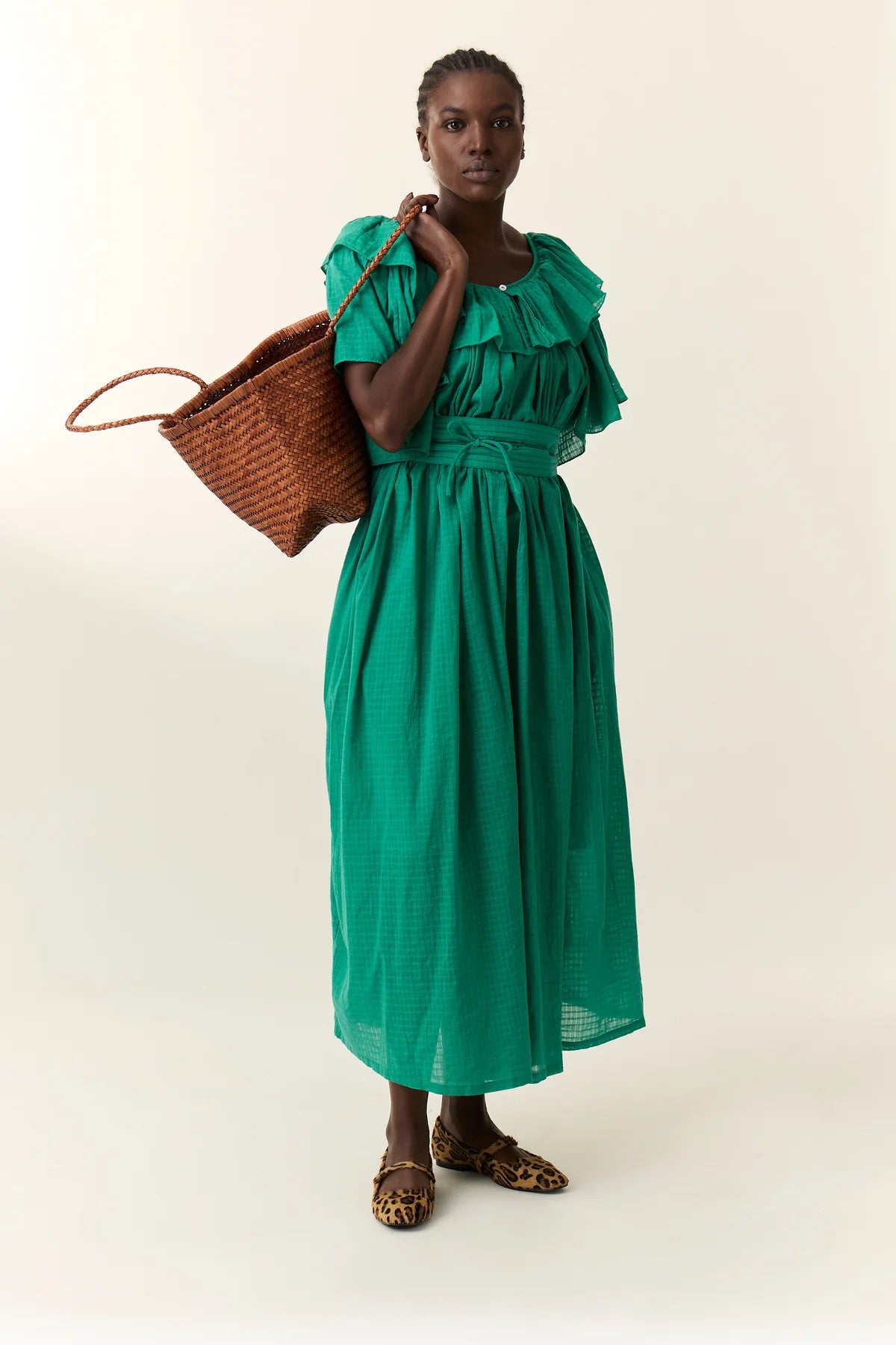 Leon & Harper Raeya Green Dress - Elegant Flowy Midi Dress for Women | Perfect for Weddings, Parties & Date Nights