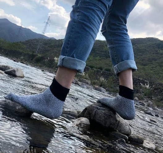Konjoun Super Socks - Men's Barefoot Running Socks for Outdoor Activities & Grounding | Perfect for Trail Running, Hiking & Natural Wellness