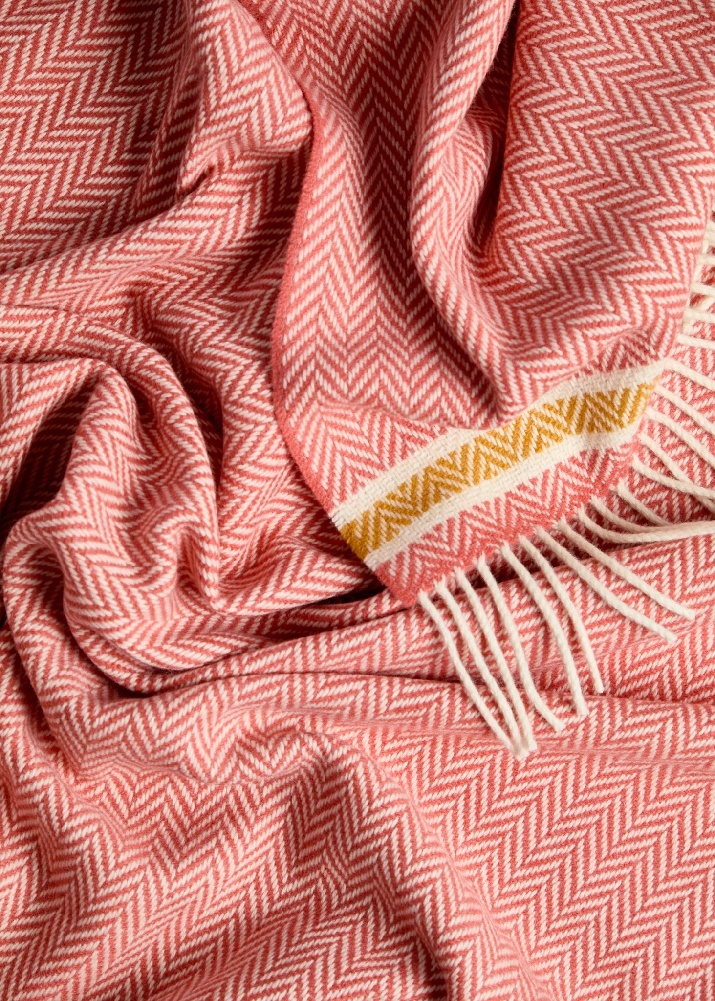 Luxury Foxford Cashmere and Lambswool Throw Blanket - Soft & Warm Inishcrone Design for Bed, Sofa & Travel - Perfect for Cozy Nights, Home Decor & Gifts