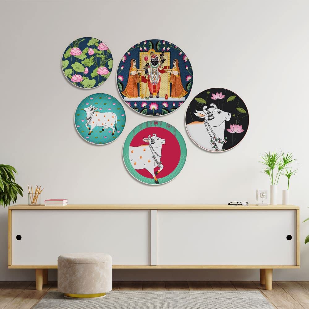 Handmade Pichwai Iron Wall Art Plates Set of 5 - Traditional Indian Metal Wall Decor for Living Room, Bedroom & Dining Room - Rustic Home Decor Accent - Perfect for Boho, Ethnic & Spiritual Interior Design Themes