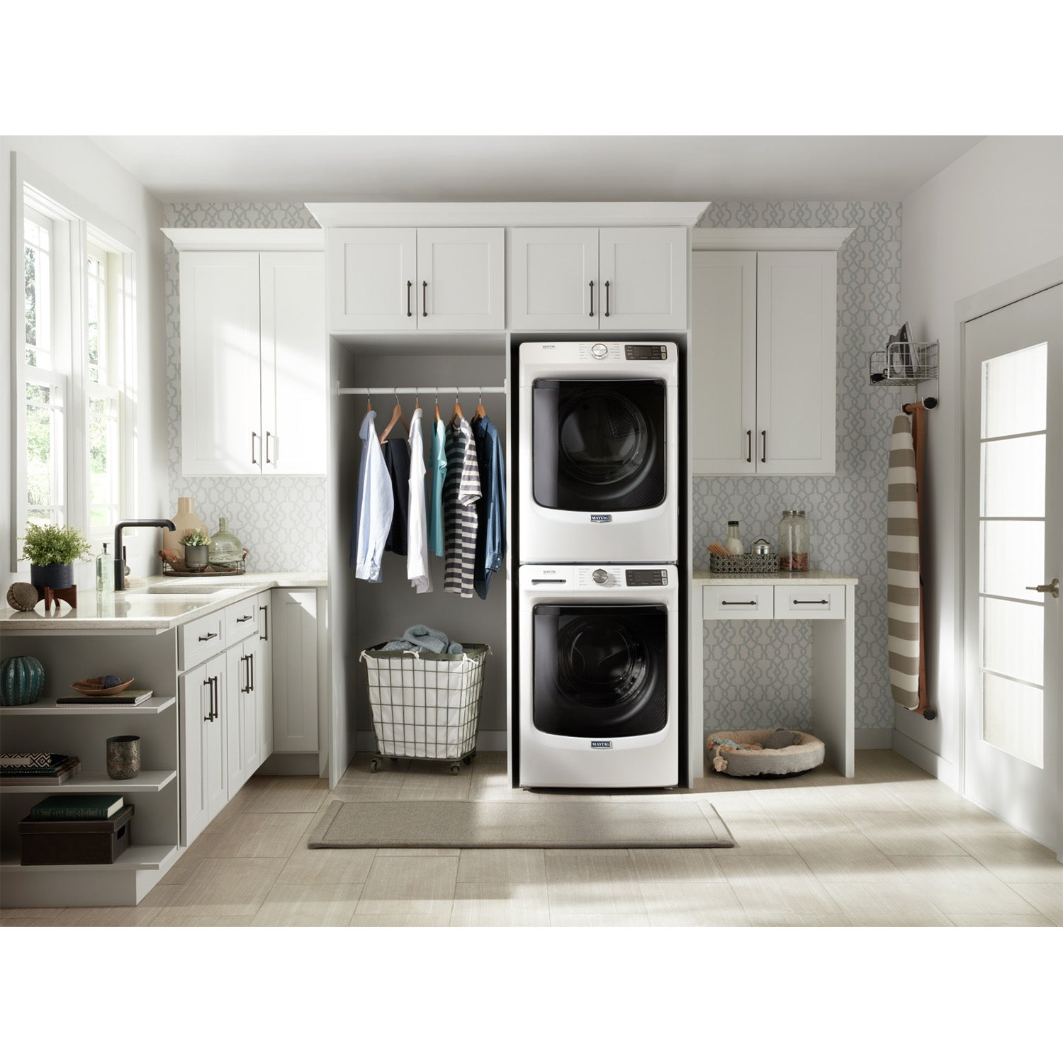 Maytag MHW6630HW 5.5 cu ft Front Load Washer & MGD5630HW 7.3 cu ft Gas Dryer Set - Energy Efficient Laundry Appliances for Large Families & Heavy-Duty Cleaning