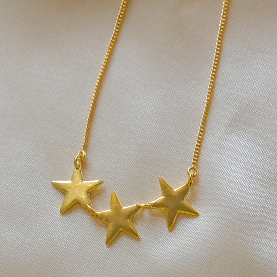 Elegant Layering Necklace Set for Women - Trendy & Protective Jewelry for Everyday Wear, Date Nights & Special Occasions