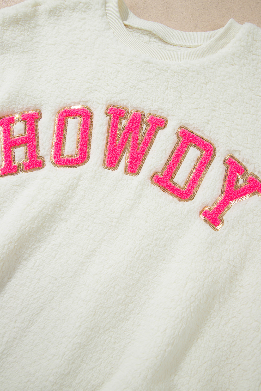 HOWDY Patched Round Neck Sherpa Sweatshirt for Women - Cozy Fleece Pullover with Embroidered Design - Perfect for Winter, Fall and Casual Outings