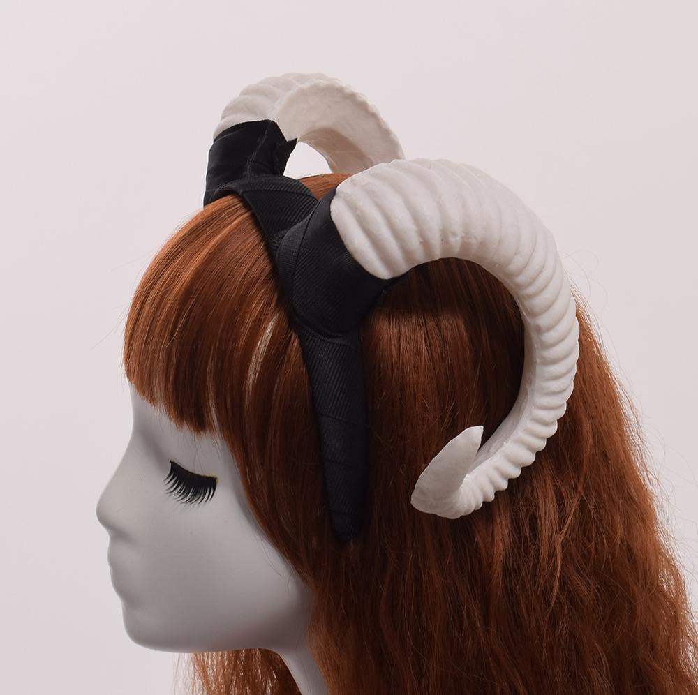 Spooky Halloween Claw Headband - Scary Costume Accessory for Women & Men - Perfect for Halloween Parties, Cosplay & Themed Events