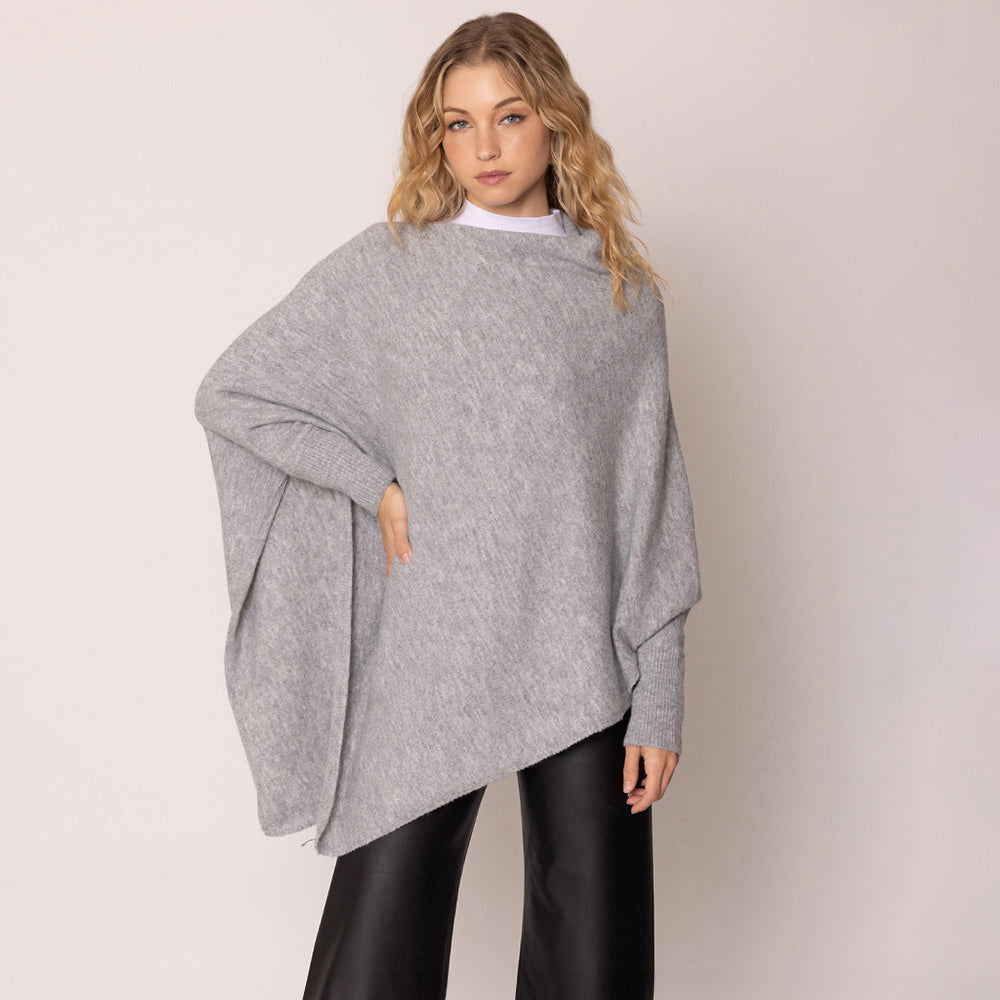 Gray Solid Poncho with Sleeves - Women's Stylish Outdoor Wear for Fall & Winter - Perfect for Hiking, Camping, and Casual Outings