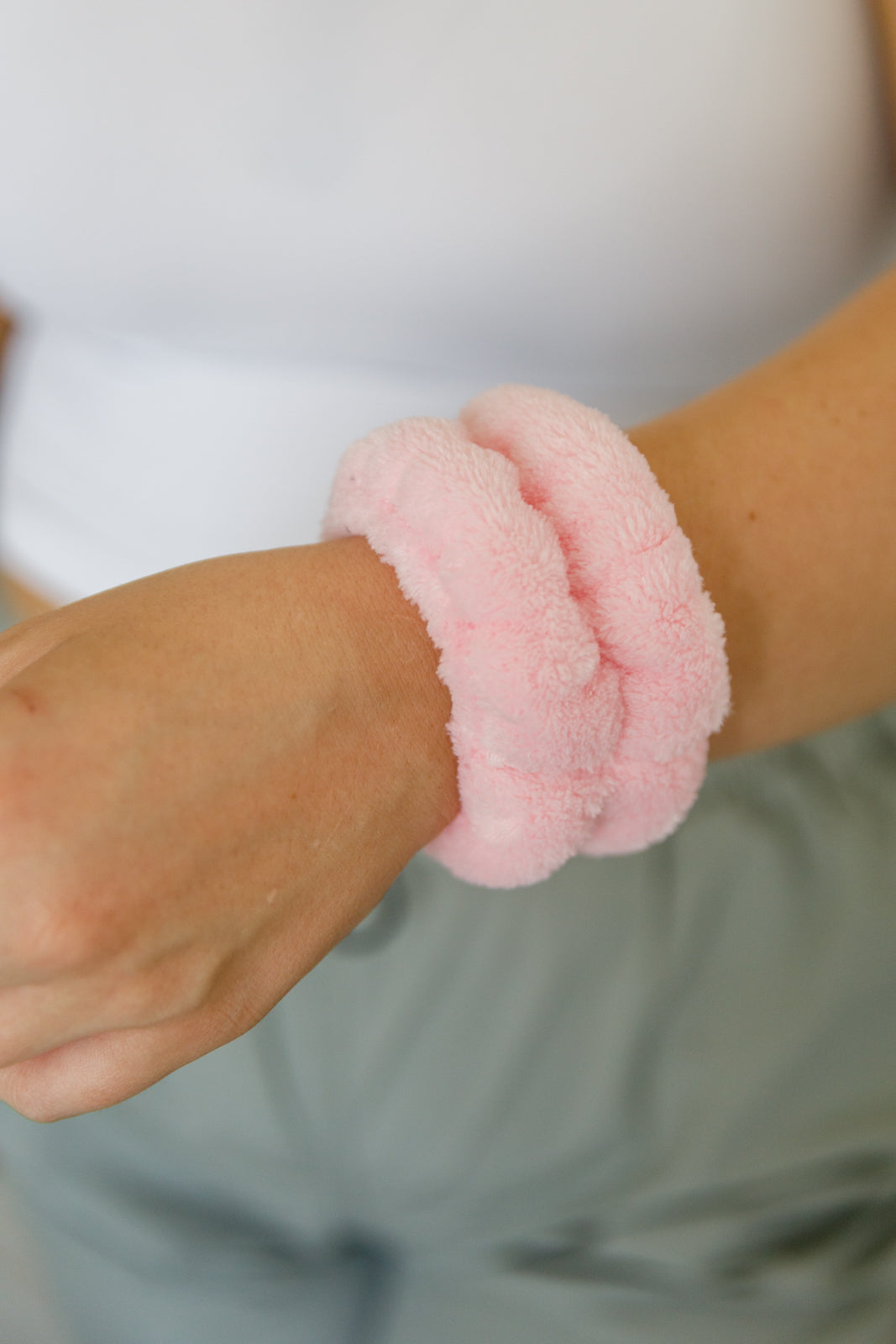 Lost in the Moment Headband and Wristband Set - Soft Pink Yoga & Workout Accessories for Women - Perfect for Gym, Running, and Meditation