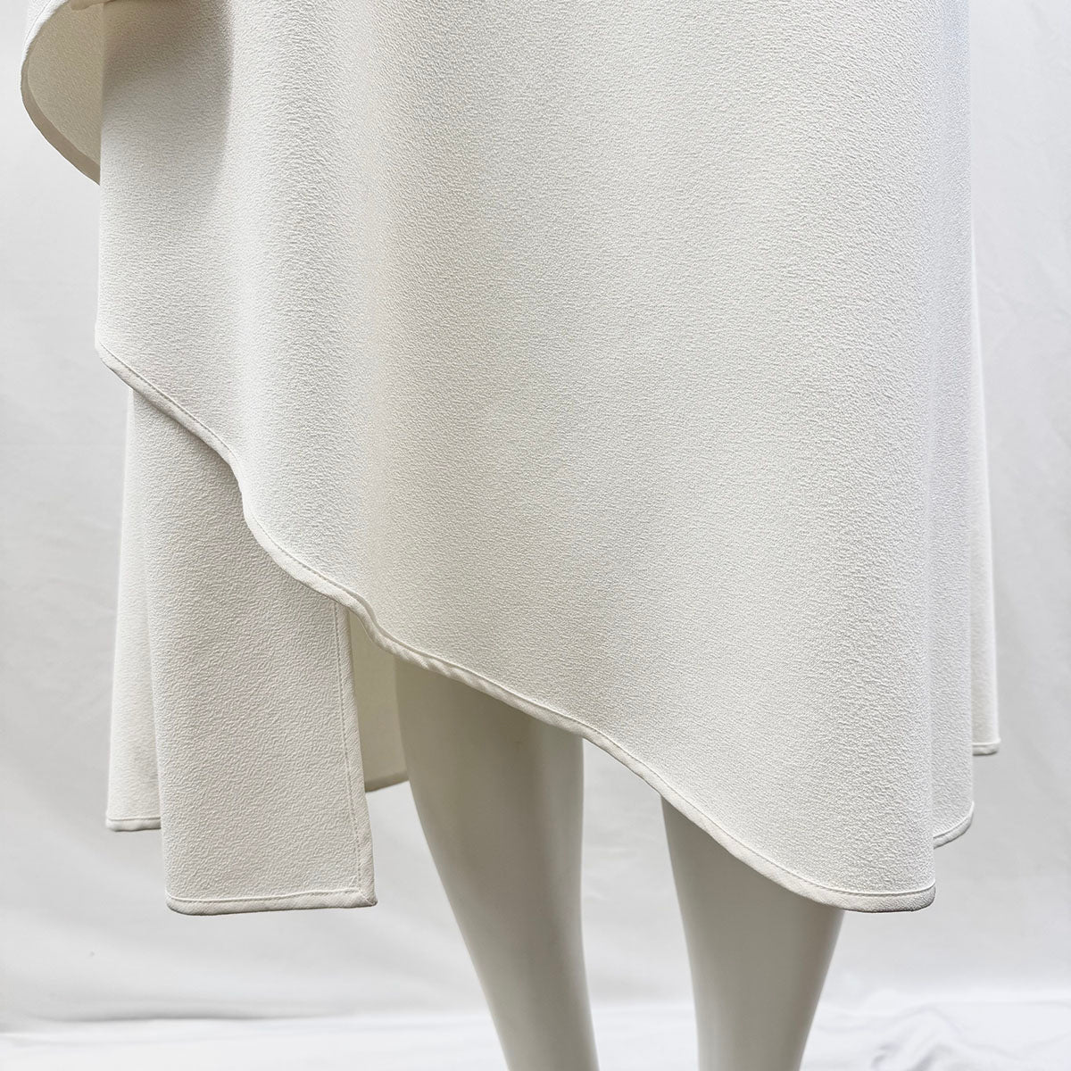 Roland Mouret Women's Elegant Evening Dress - Perfect for Weddings, Parties & Special Occasions