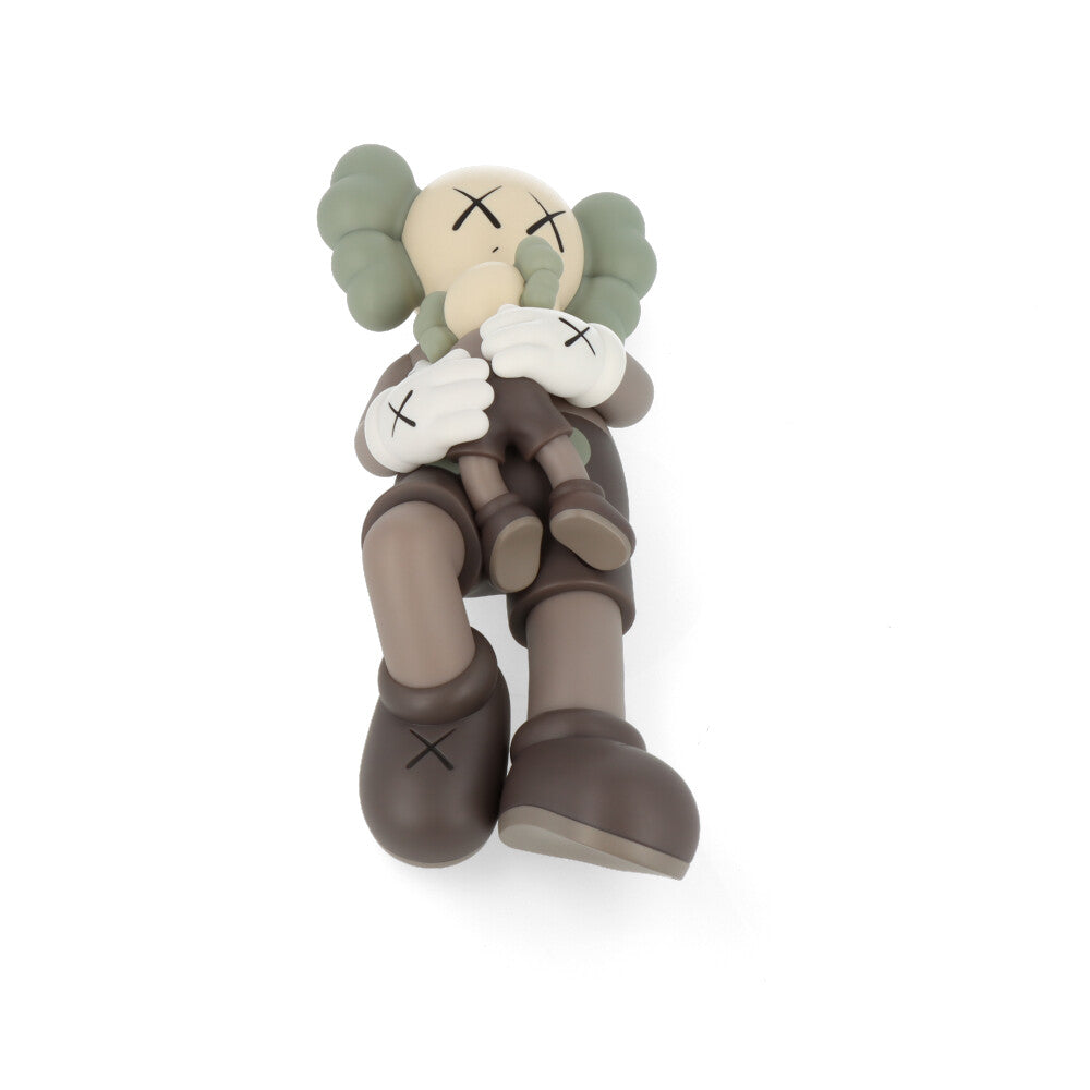 KAWS Holiday Singapore Brown Version Collectible Art Figure - Limited Edition Vinyl Toy for Home Decor & Gift Giving
