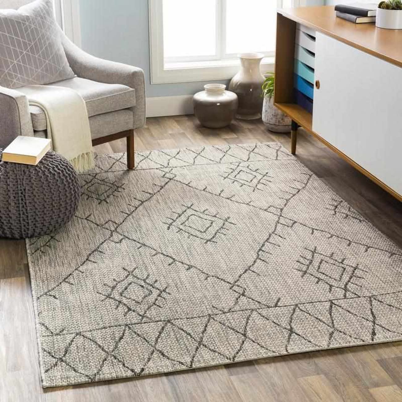 Mark&Day 7ft Round Bohemian Global Black/Beige Indoor Outdoor Area Rug - Soft Non-Slip Carpet for Living Room, Bedroom, Kitchen, Patio & Dorm (6'7