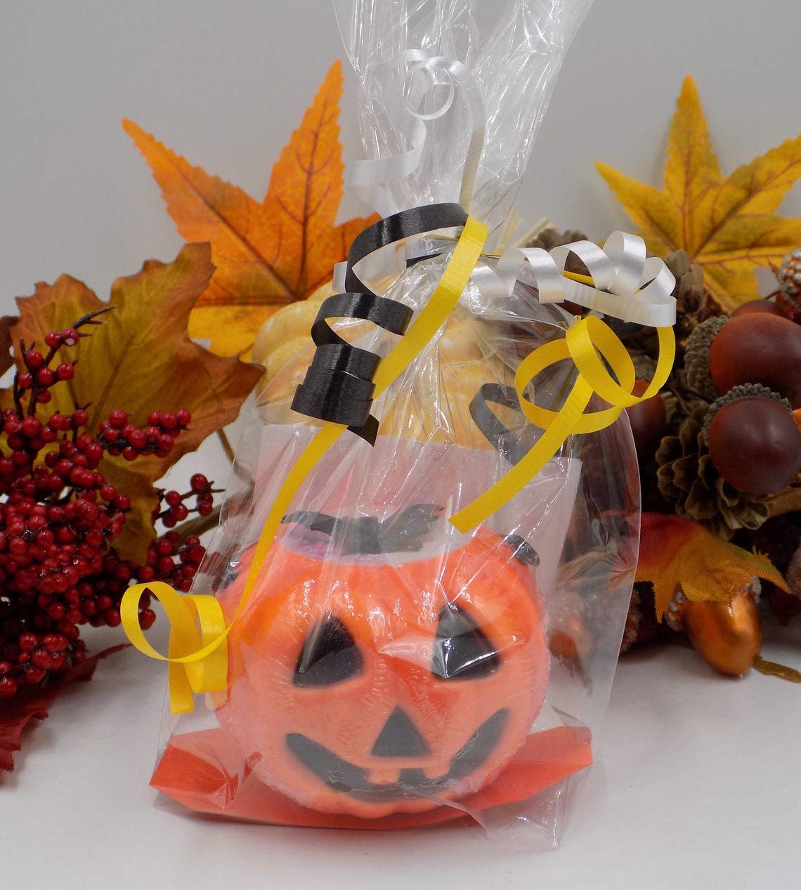Pumpkin Cauldron Bath Bombs - Jack-O-Lantern Shaped Bath Fizzies with Berry Vanilla Scent | Halloween Spa Relaxation, Gift for Women