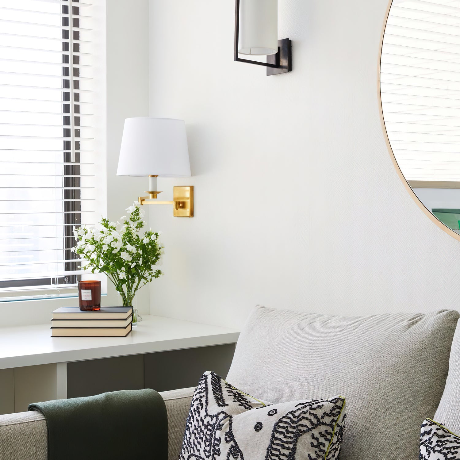 Stylish Pauline Swing Arm Wall Lamp - Adjustable Modern Sconce for Bedroom, Living Room & Office - Perfect for Reading & Ambient Lighting