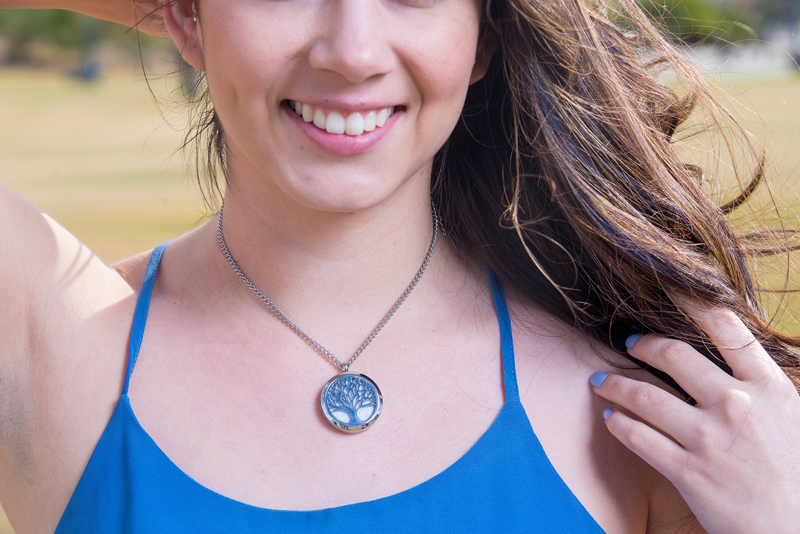 Aromatherapy Essential Oil Diffuser Necklace - Stainless Steel Adjustable Pendant Locket with 24