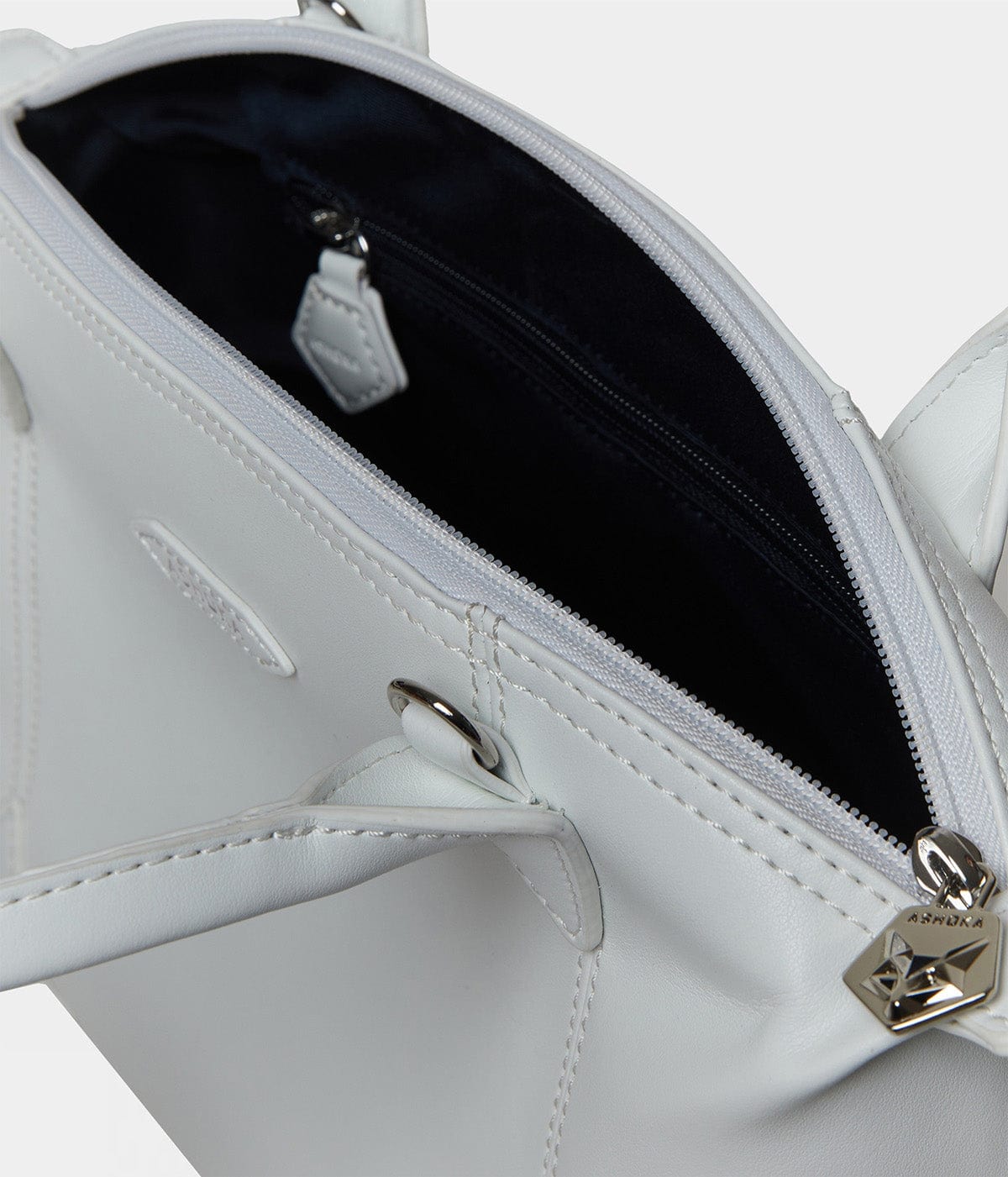 Stylish Vegan Leather Shoulder Bag for Women - Eco-Friendly Apple Skin Material - Perfect White Handbag for Work, Travel & Everyday Use